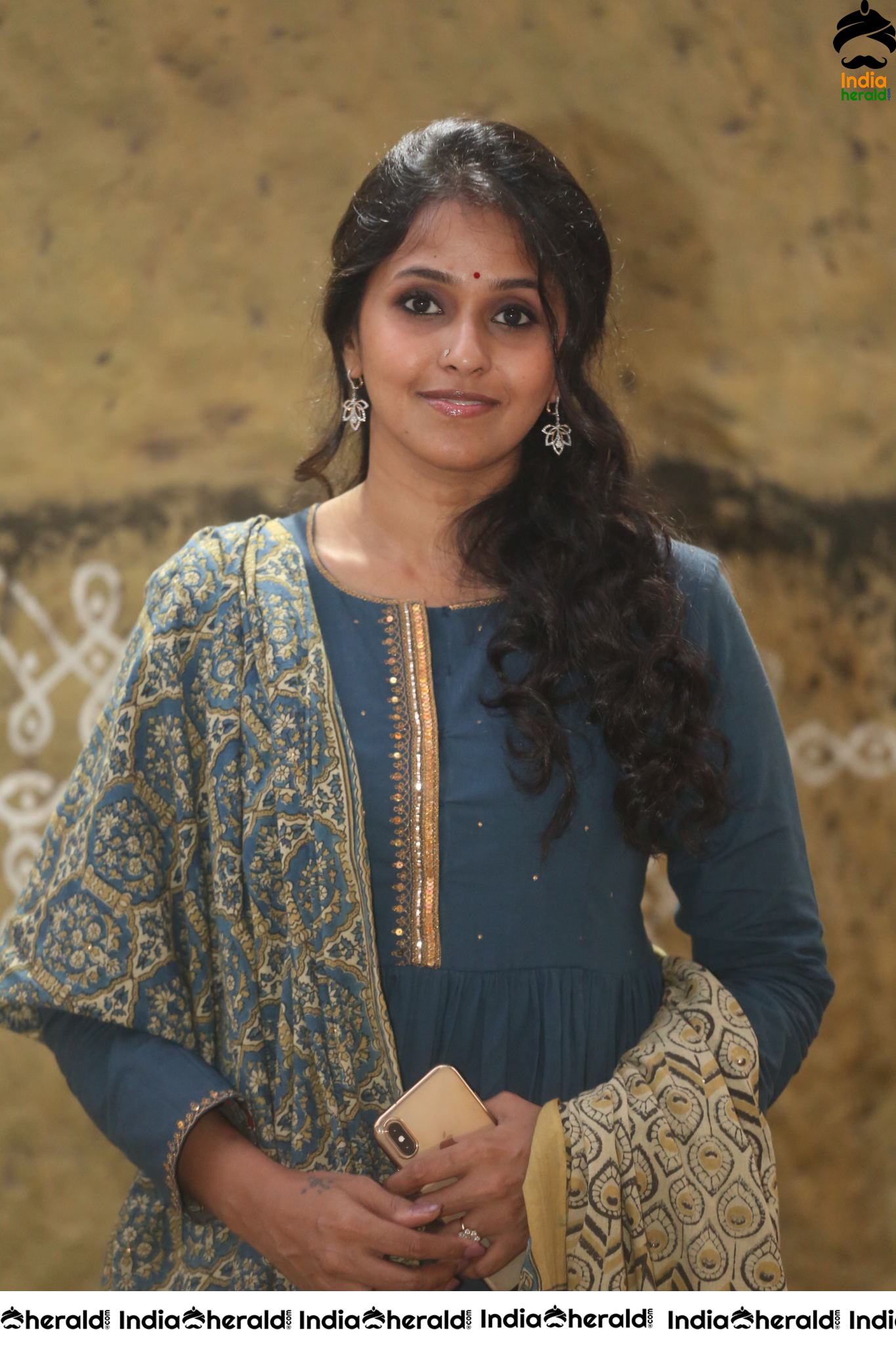 Pop Singer Smita At Cauvery Calling Photoshoot Set 2