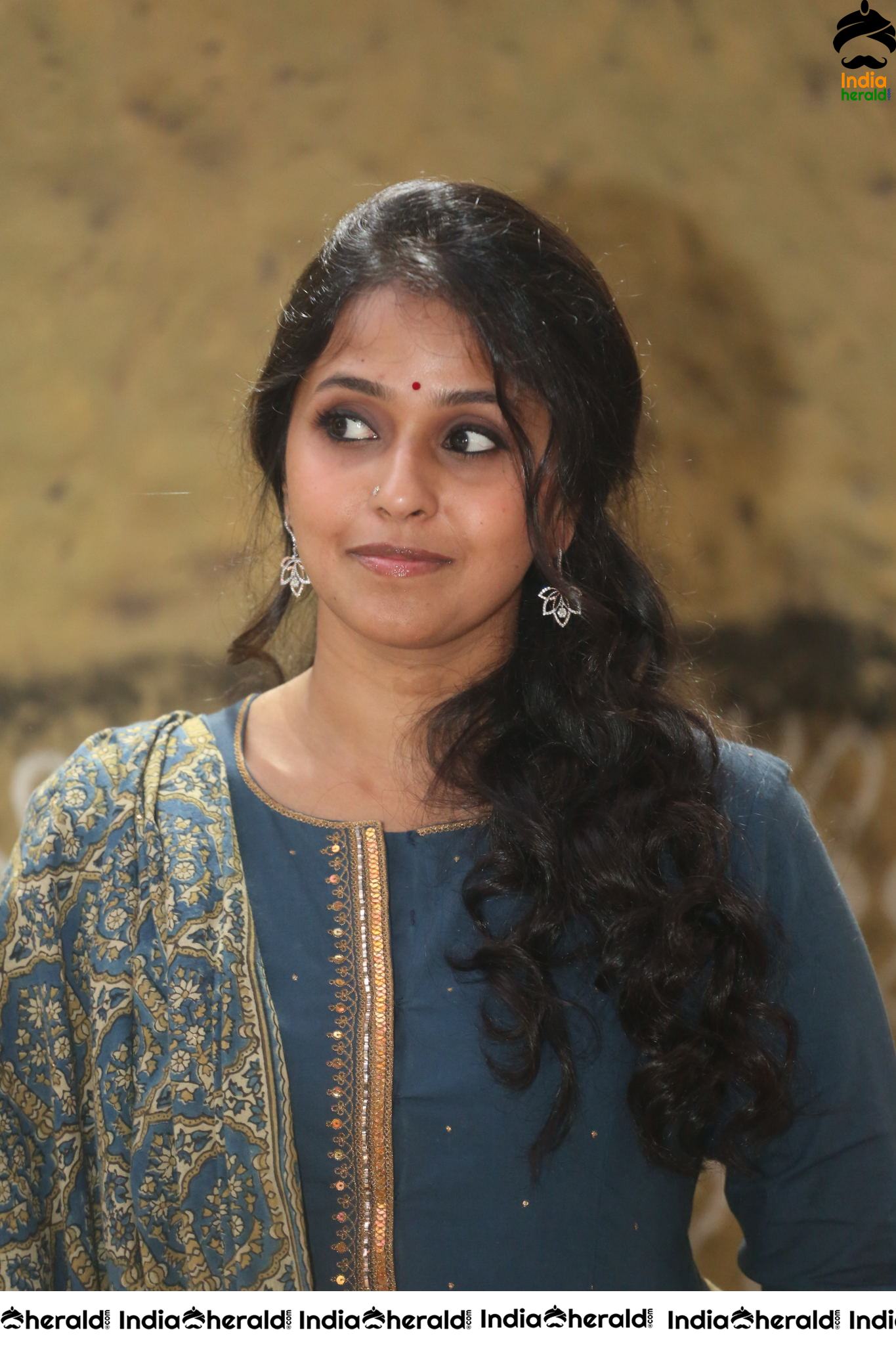 Pop Singer Smita At Cauvery Calling Photoshoot Set 2