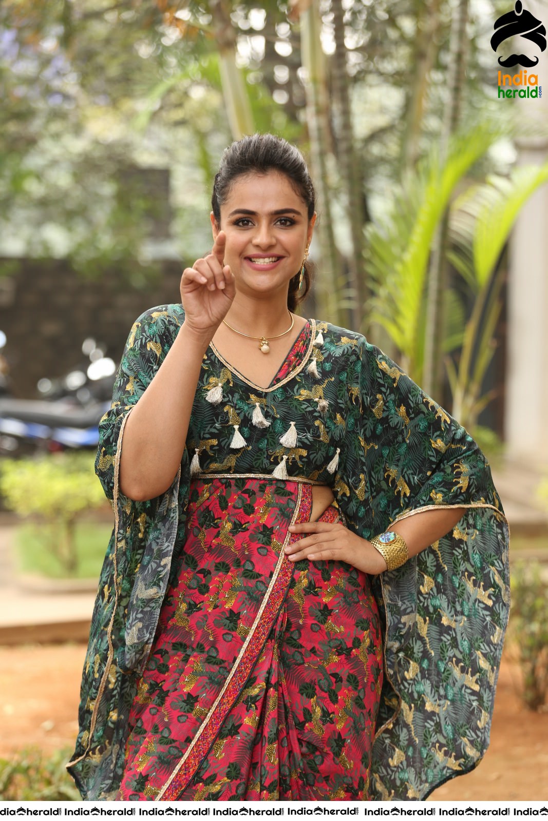 Prachi Tehlan looking Elegant at Mamangam Press Meet Set 1