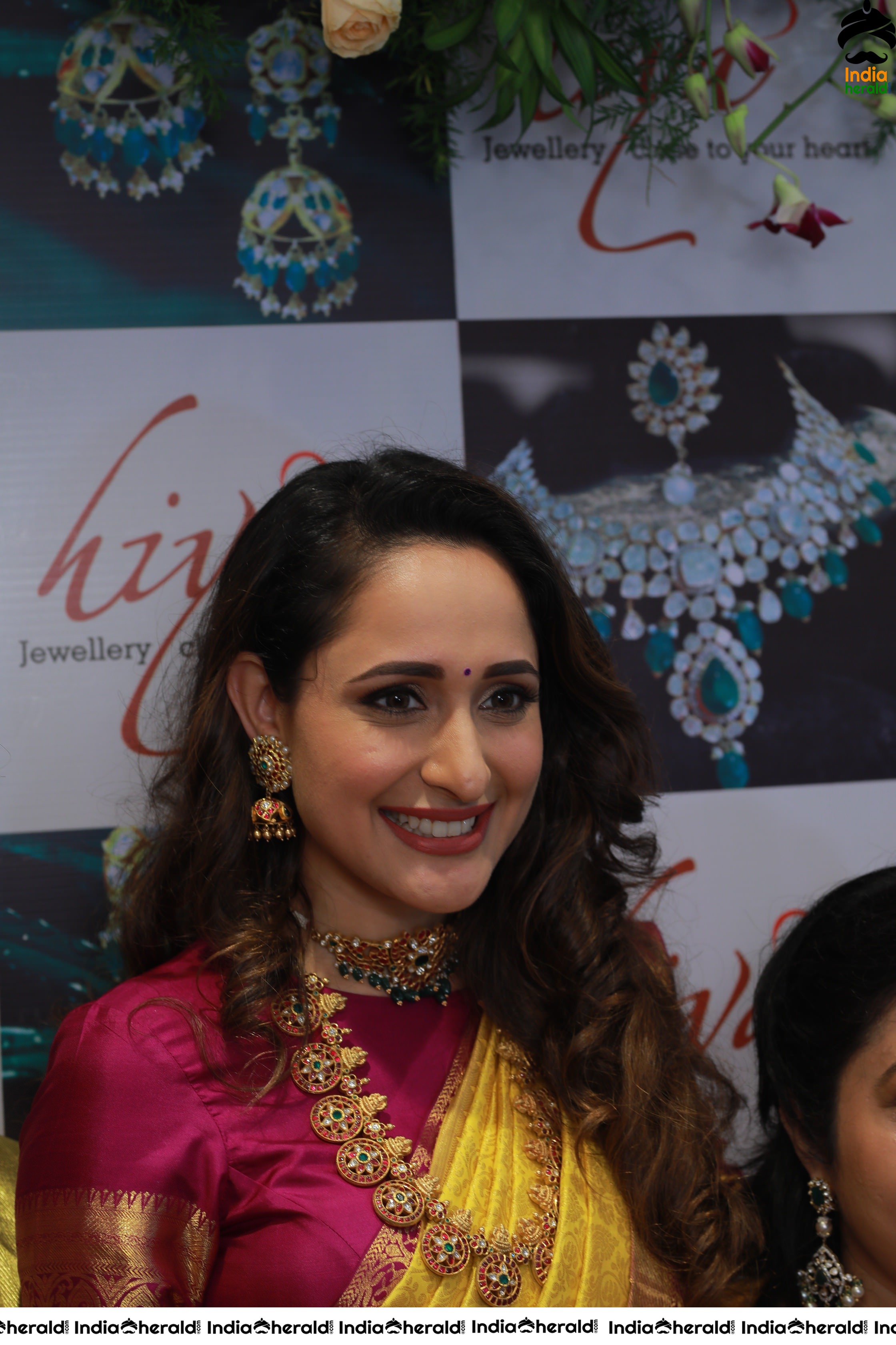Pragya Jaiswal Solo HD Shots at Jewellery Shop Opening Set 2