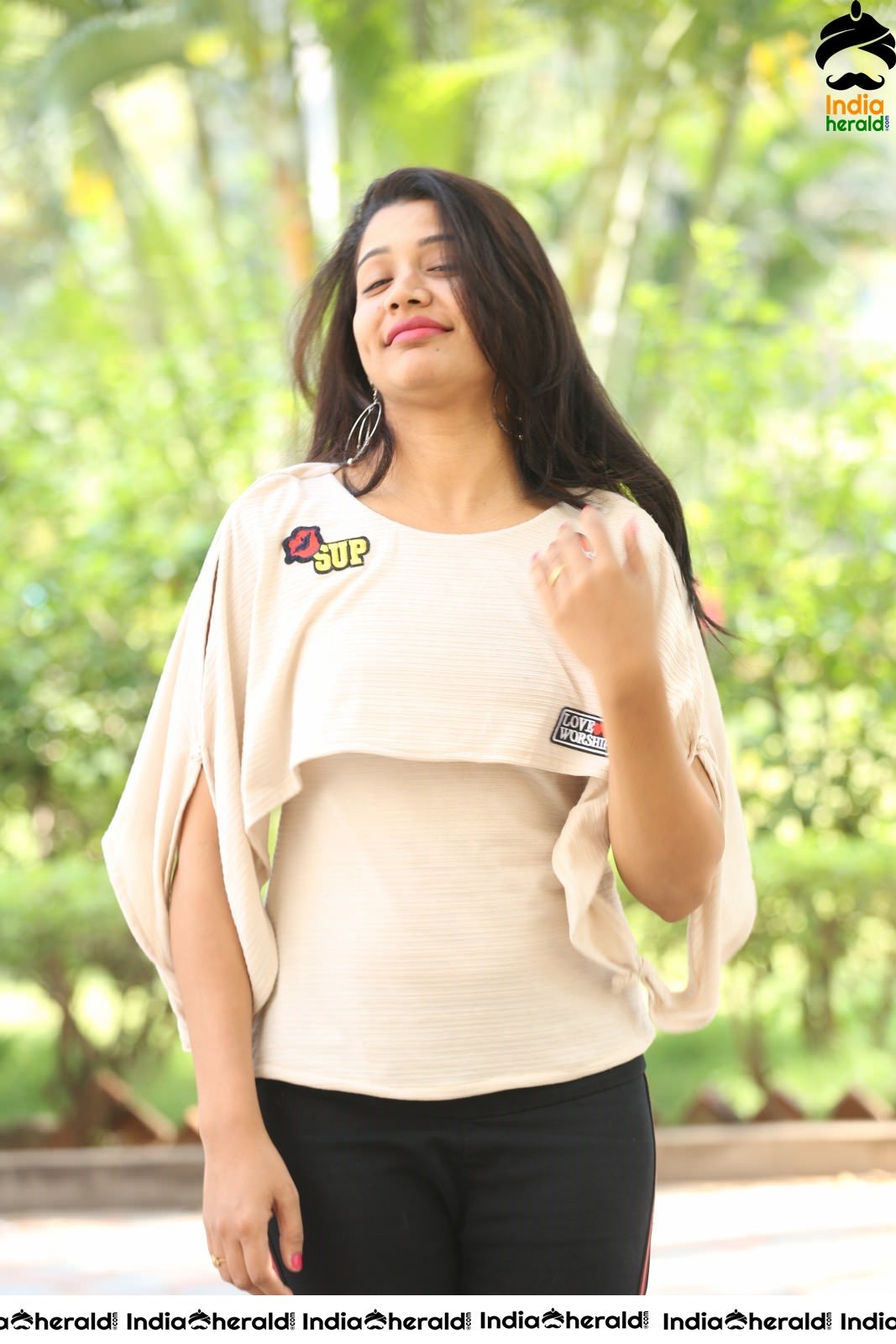 Prajapth Kiranmai falunts her cute dimple Set 1