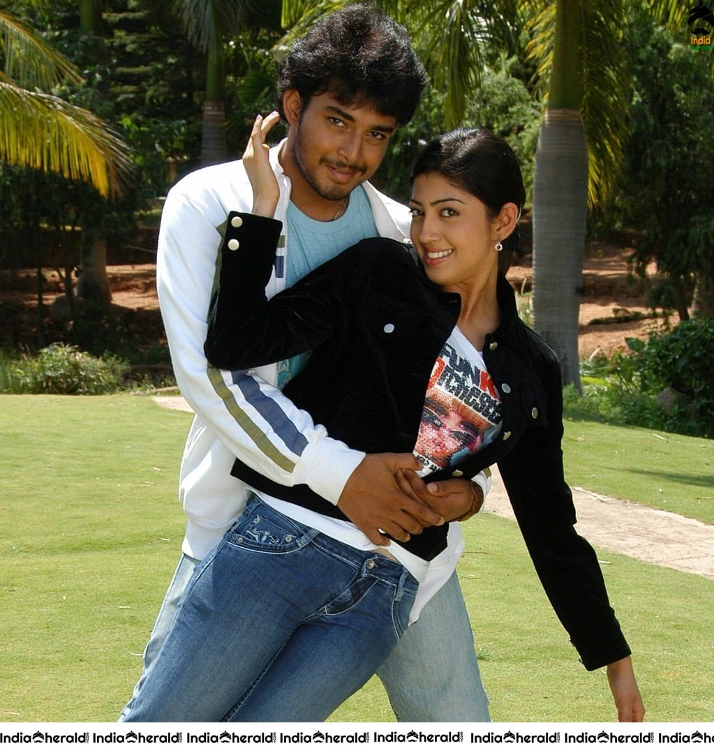 Praneetha Unseen Hot Photos from early days of her career Set 1