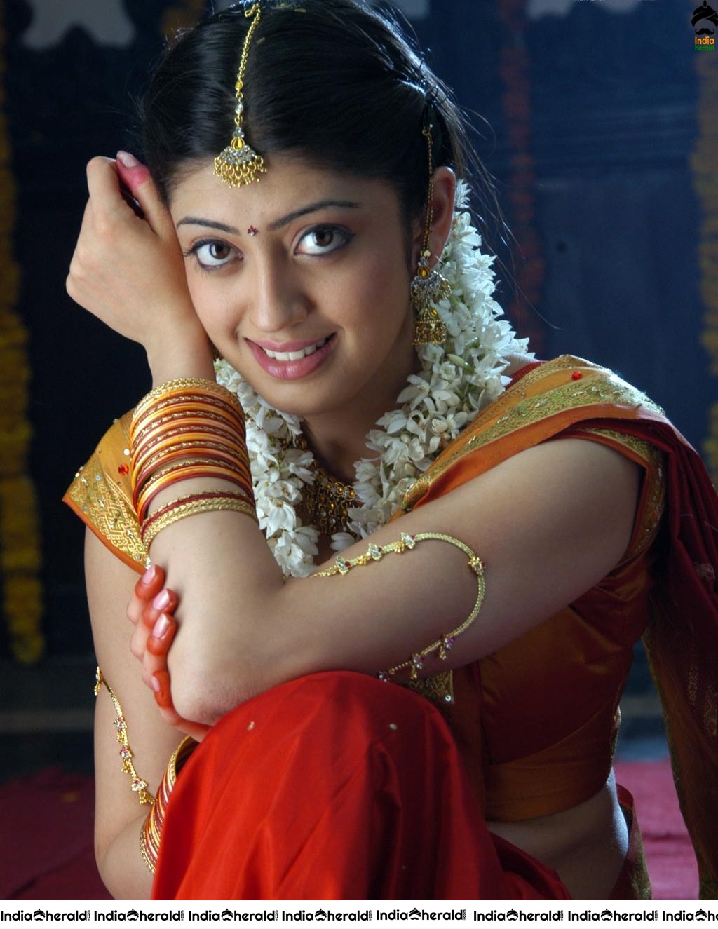 Praneetha Unseen Hot Photos from early days of her career Set 1