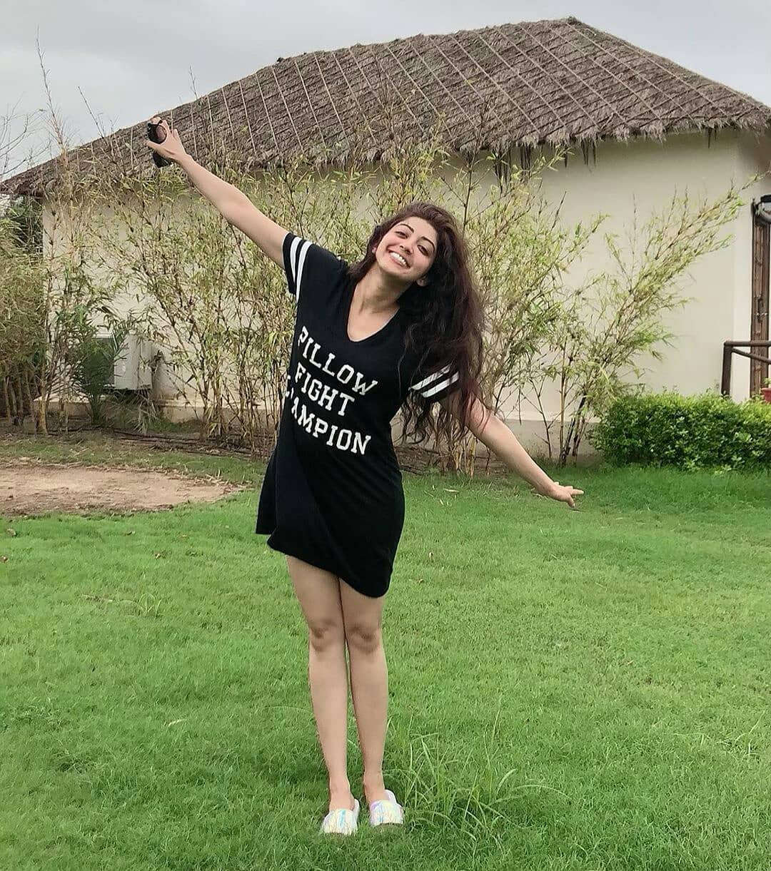 Pranitha Hot Compilation Photo Stills