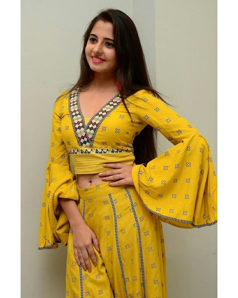 Preethi Asrani At Preesure Cooker Movie Stills