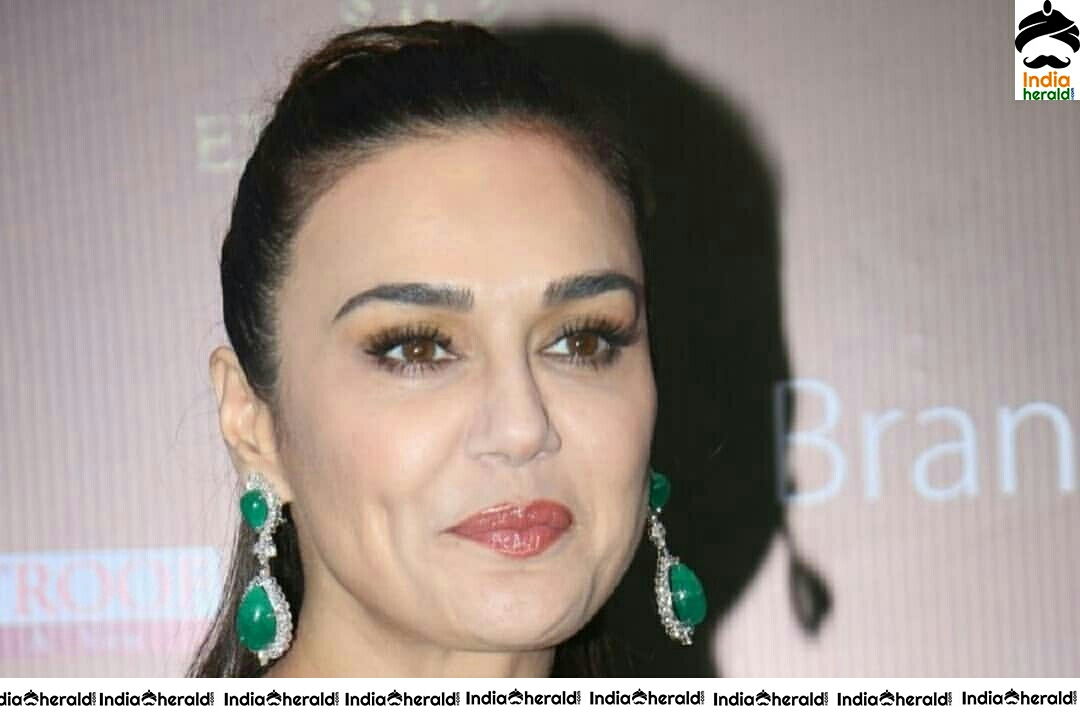 Preity Zinta At Golden Glory Awards 2019