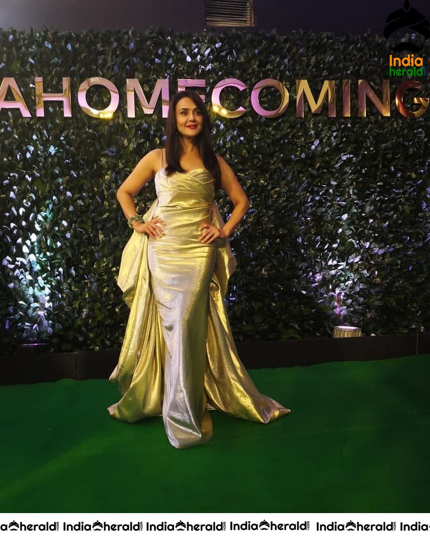 Preity Zinta Hot At IIFA 2019 Awards