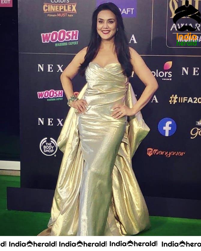 Preity Zinta Hot At IIFA 2019 Awards