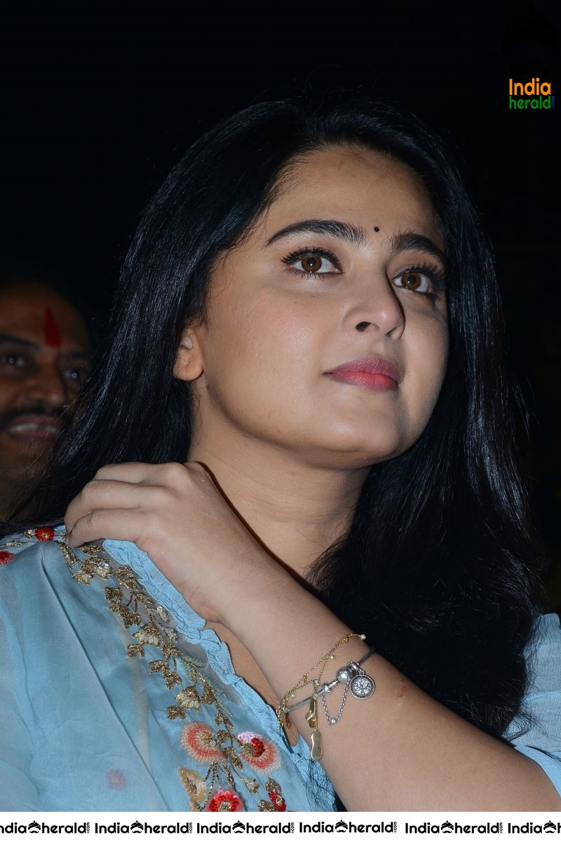 Pretty Anushka in Chudi from the pre release event of VishwakSen