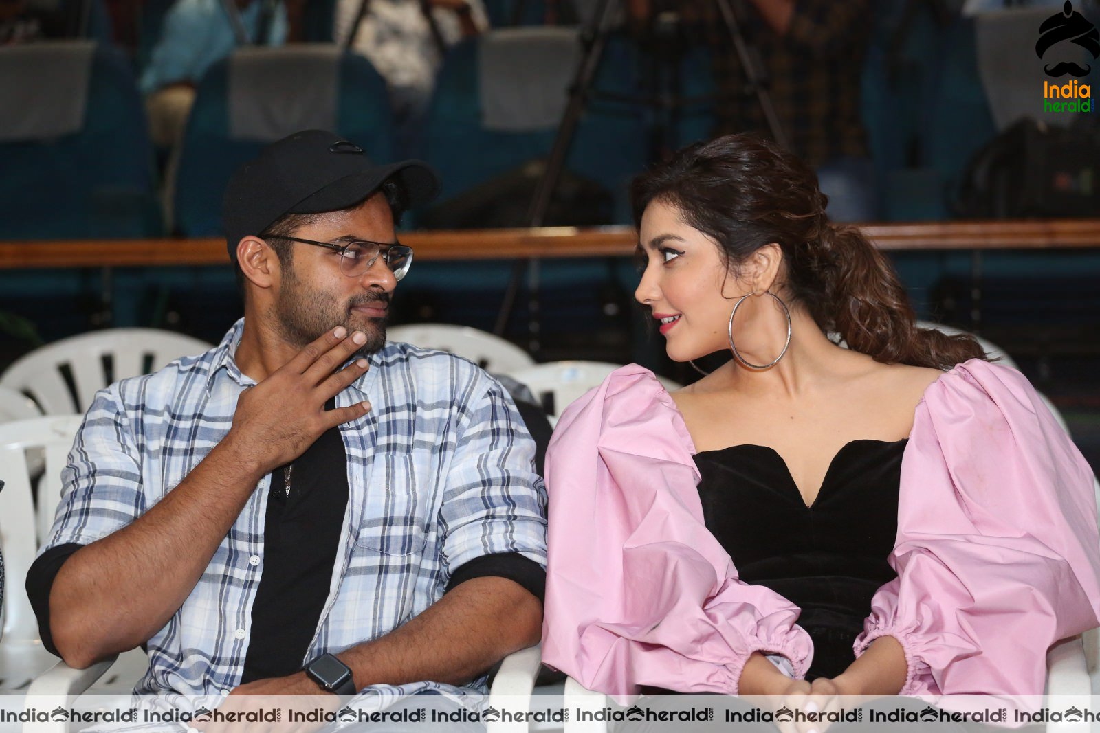 Pretty Raashi Khanna Latest Photos along with Sai Dharam Set 2