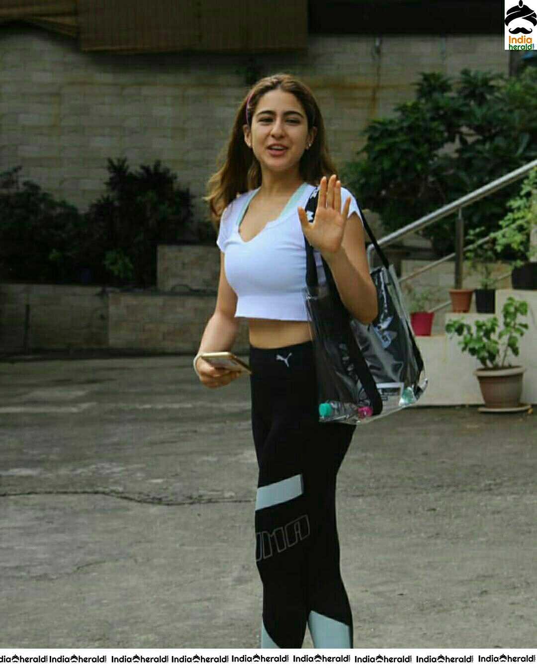 Pretty Sara Ali Khan Spotted In The City