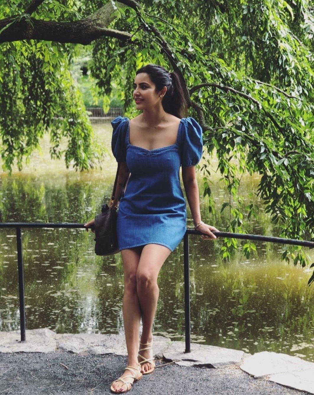 Priya Anand Goes Sexy During Her Vacation