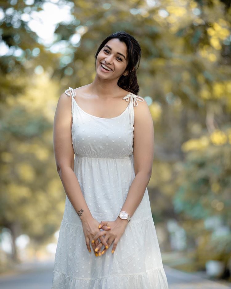 Priya Bhavani Shankar latest HD imagesp