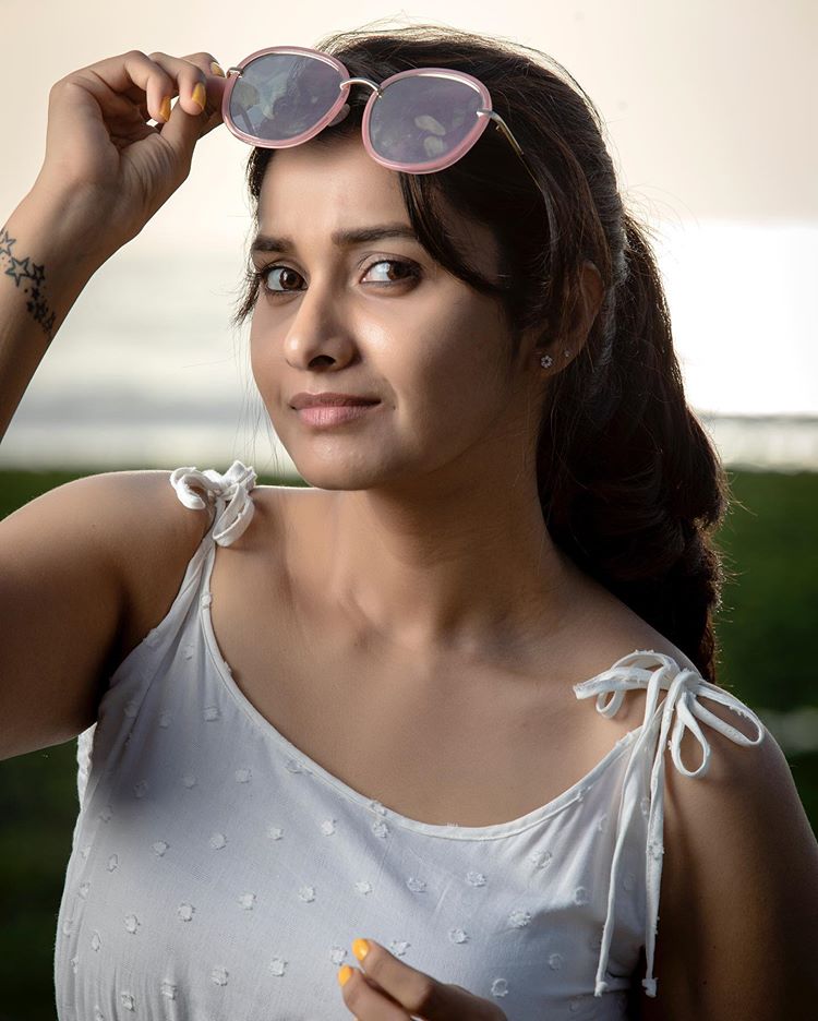 Priya Bhavani Shankar latest HD imagesp