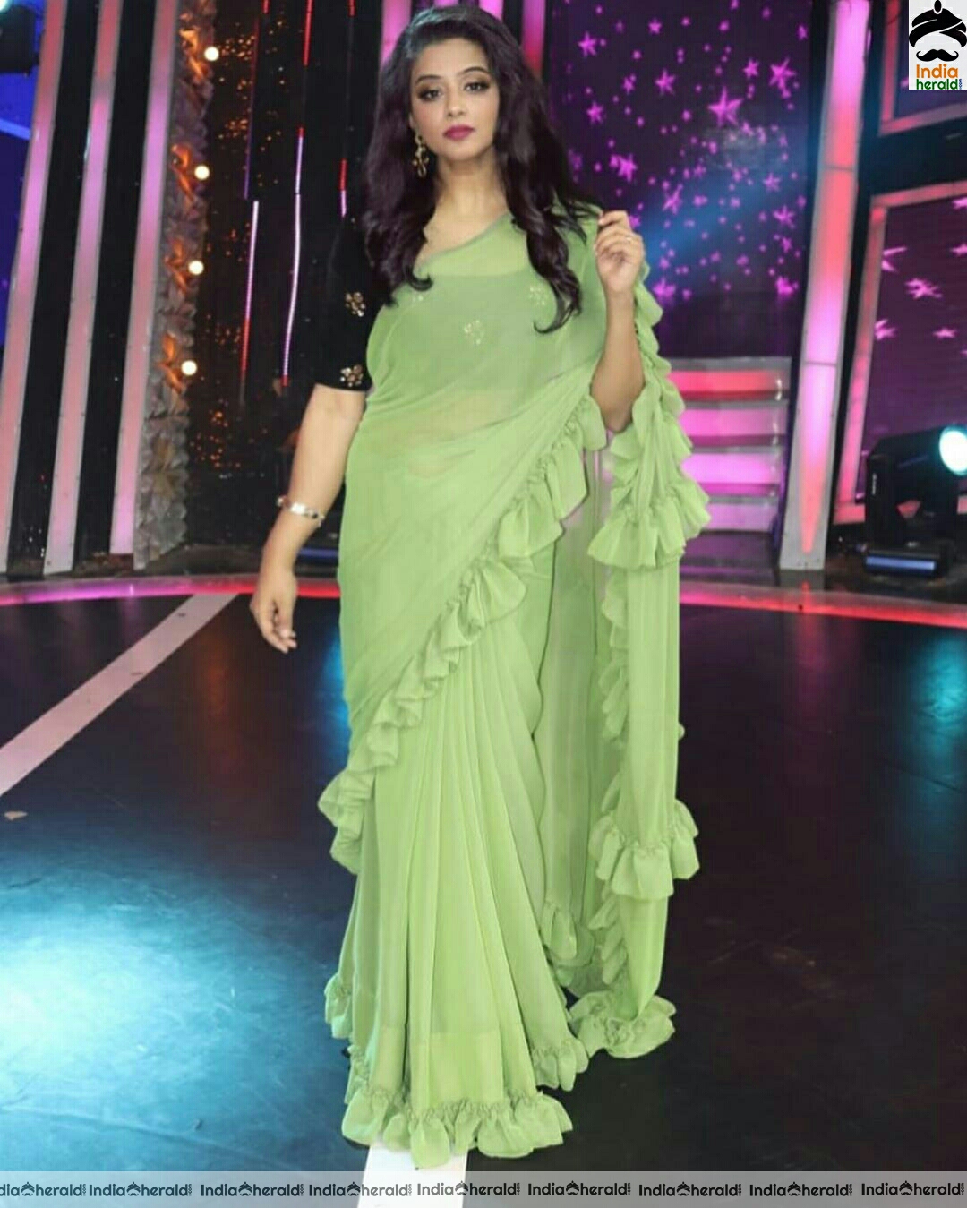 Priya Mani Cute Green Saree Stills