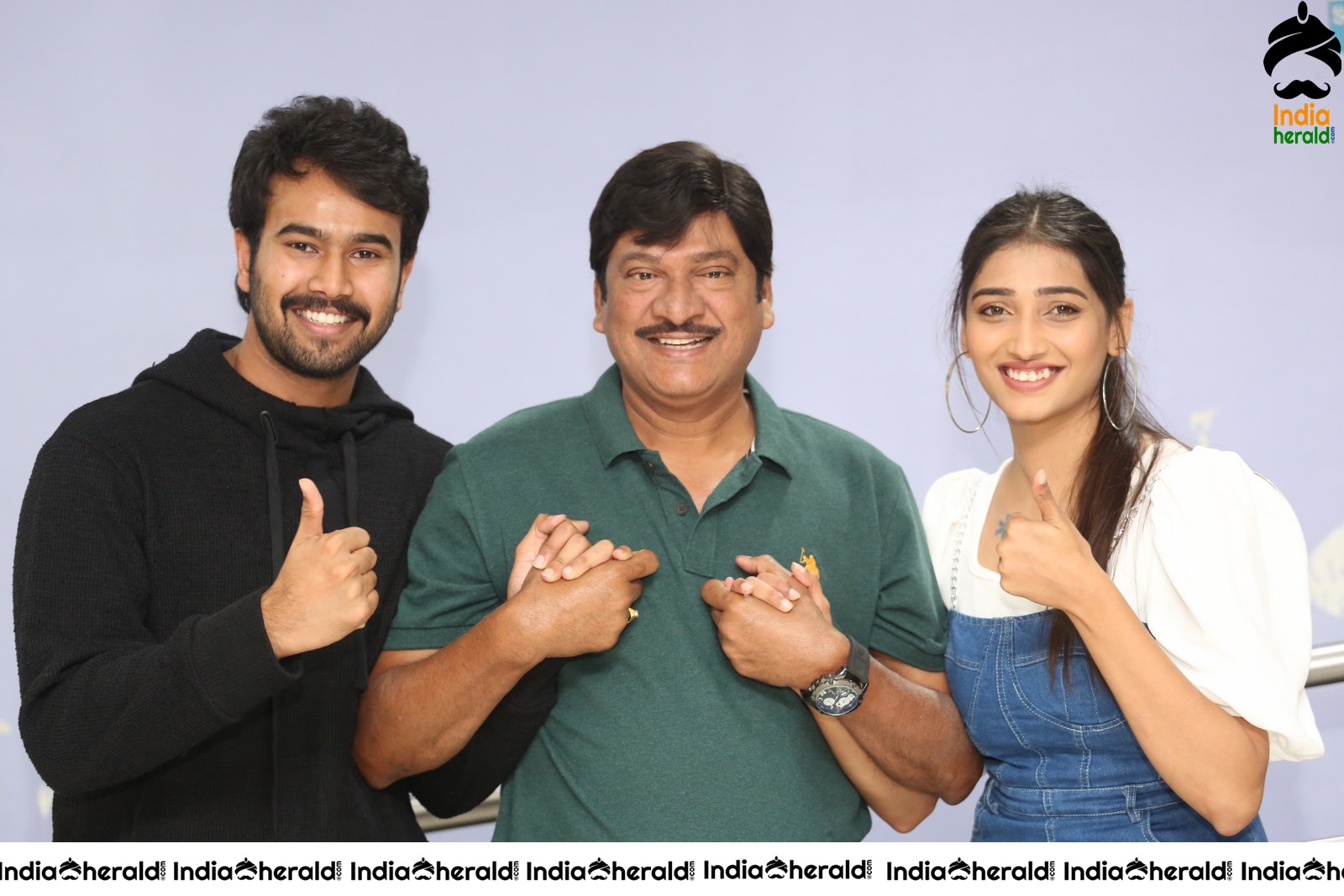 Priya Vadlamani and Rahul Vijay poses with Senior Actor Rajendra Prasad Set 1