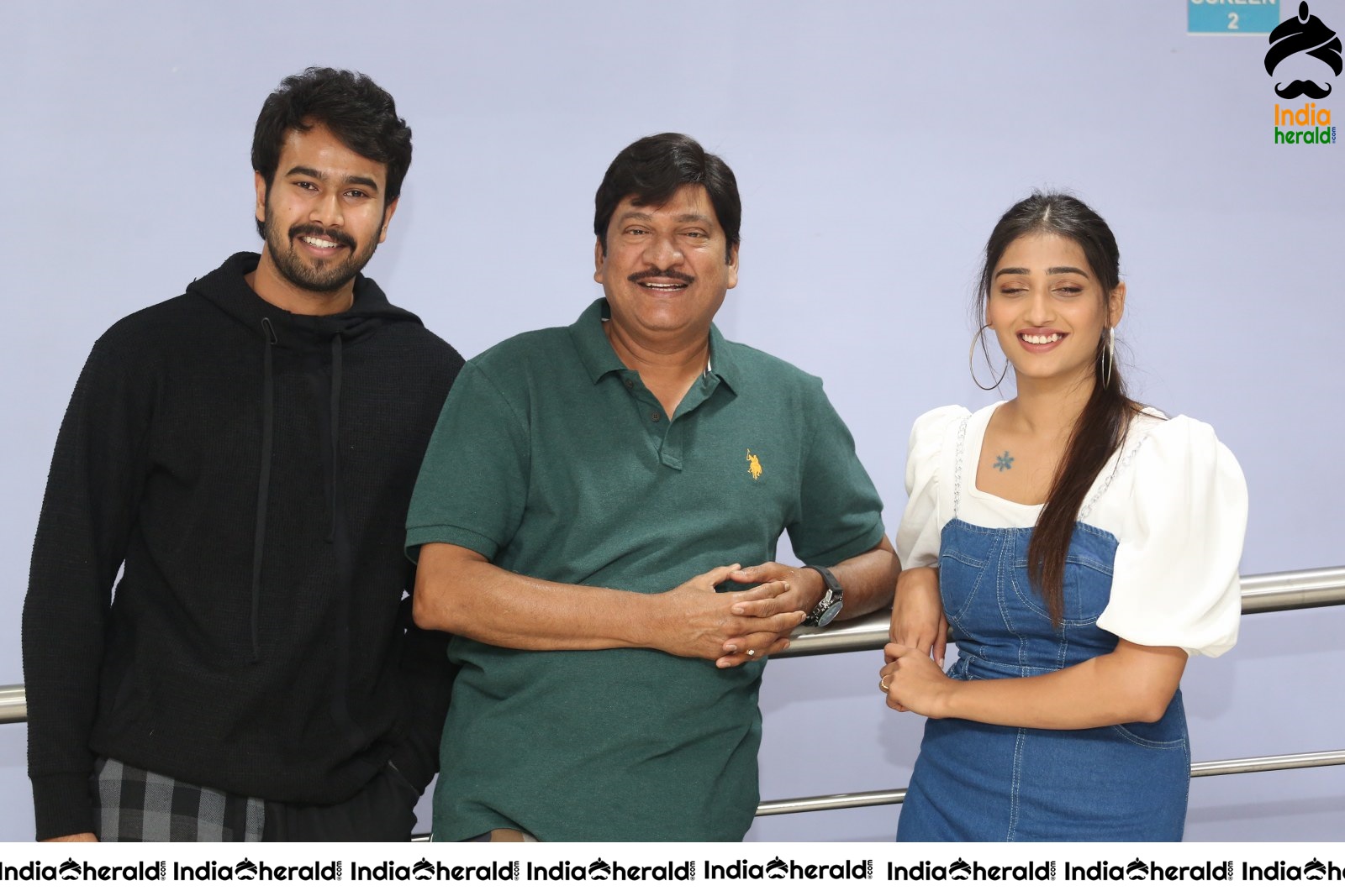 Priya Vadlamani and Rahul Vijay poses with Senior Actor Rajendra Prasad Set 1