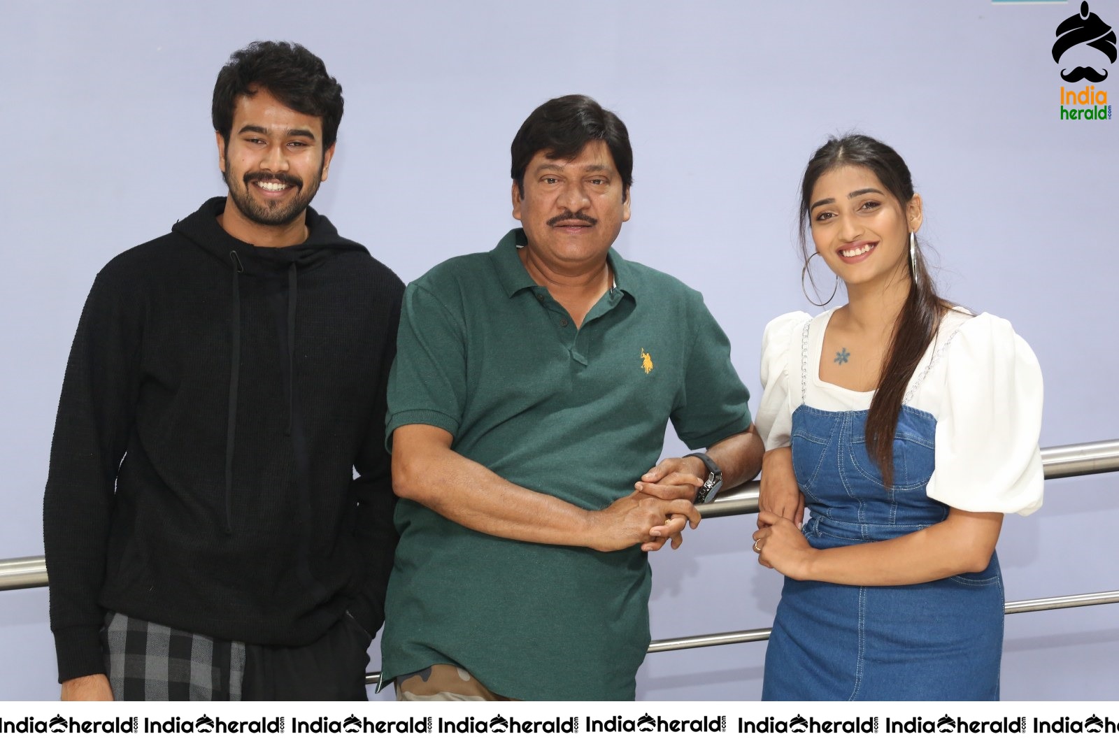 Priya Vadlamani and Rahul Vijay poses with Senior Actor Rajendra Prasad Set 1