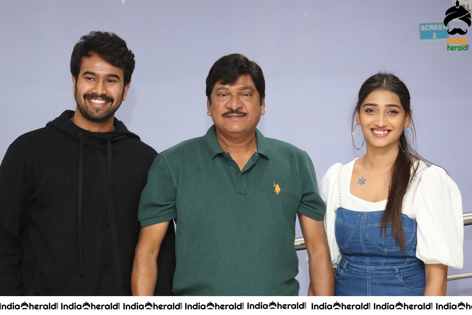 Priya Vadlamani and Rahul Vijay poses with Senior Actor Rajendra Prasad Set 2