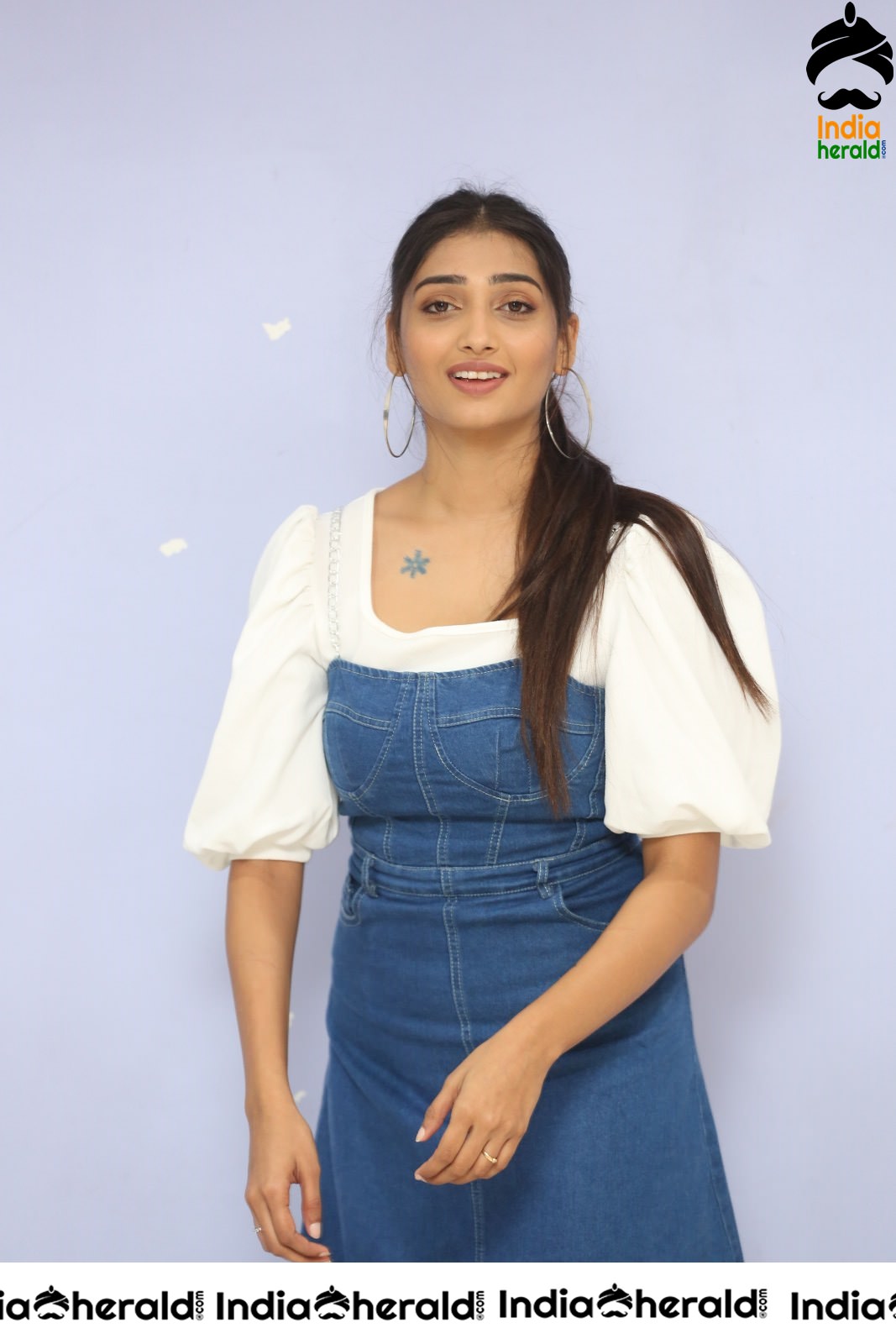 Priya Vadlamani Looking Pretty in these Clicks Set 2