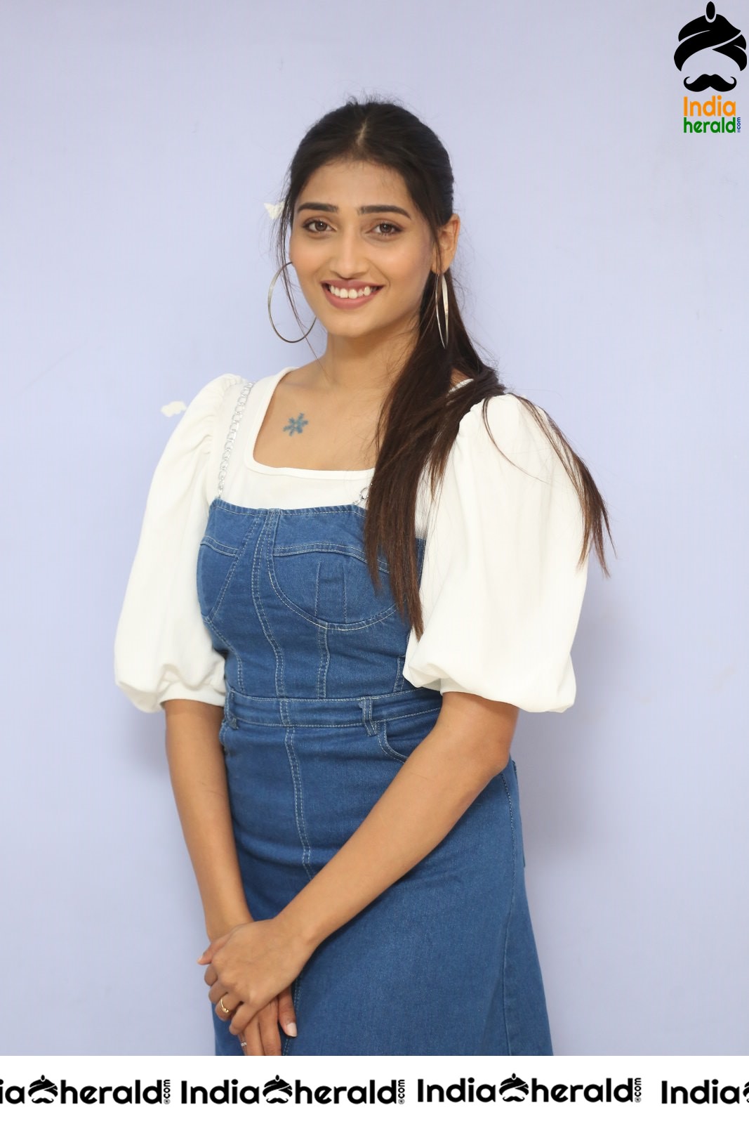 Priya Vadlamani Looking Pretty in these Clicks Set 2