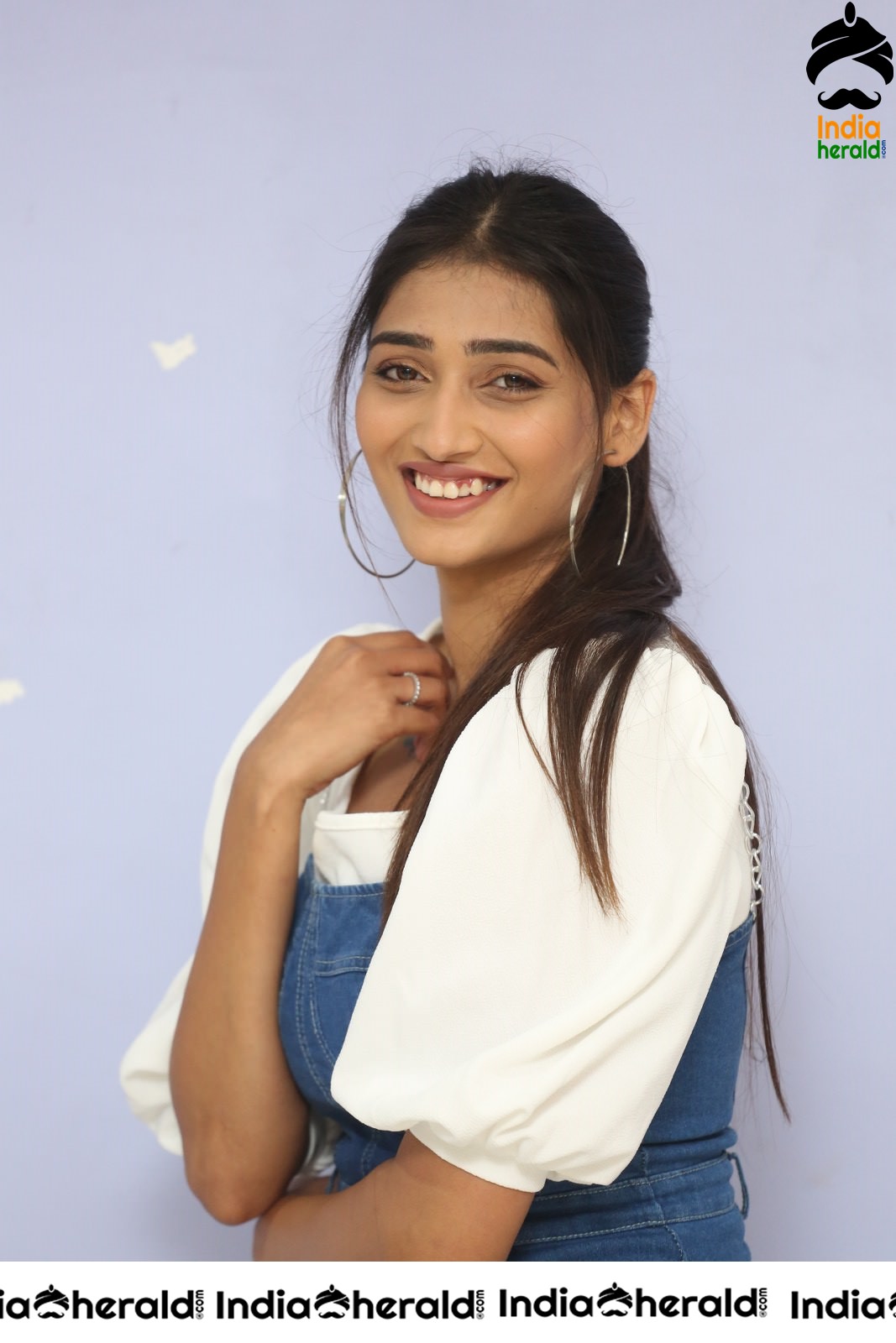 Priya Vadlamani Looking Pretty in these Clicks Set 2