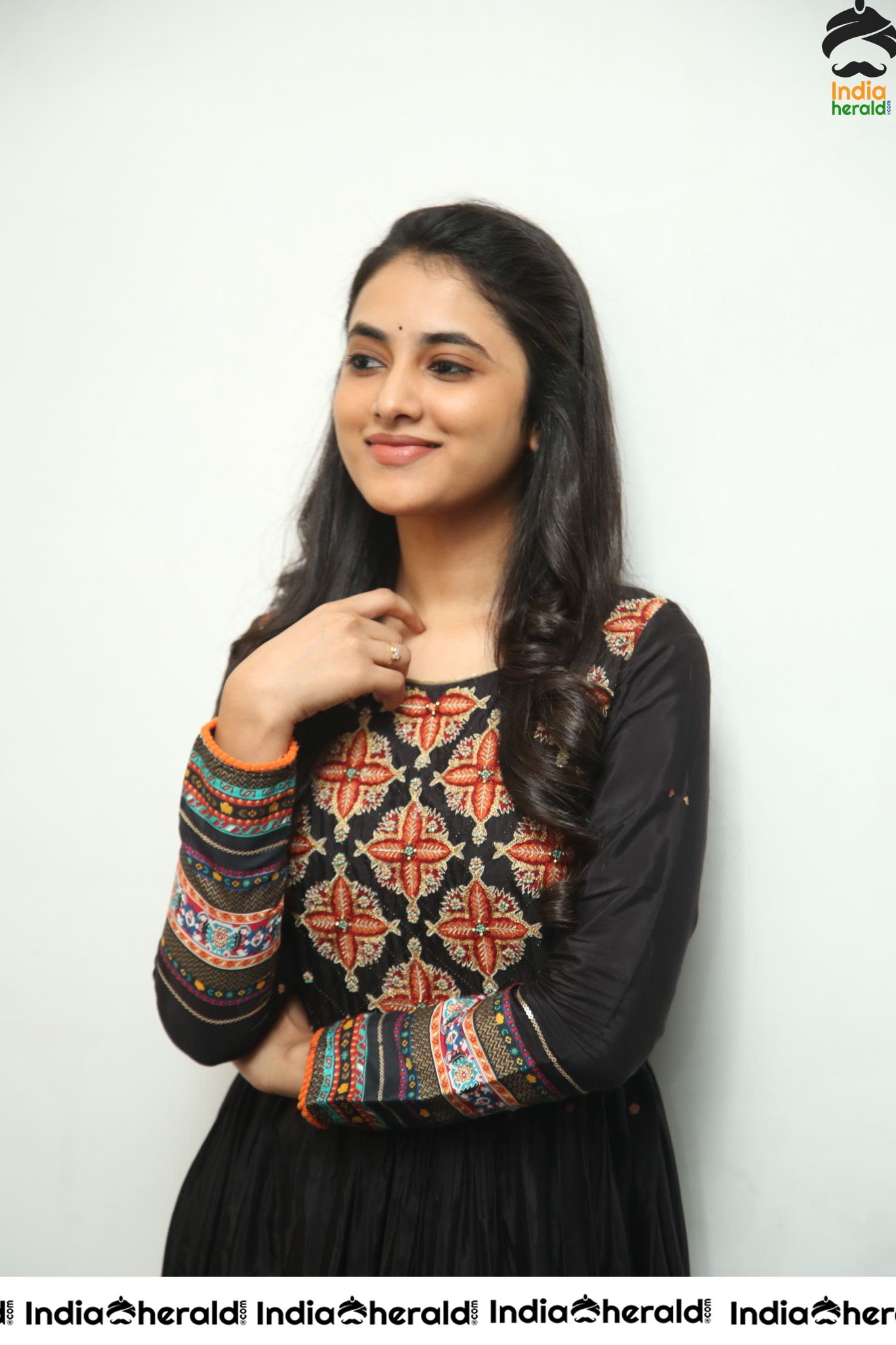 Priyanka Arul Mohan Looking So Pretty in Black Set 1