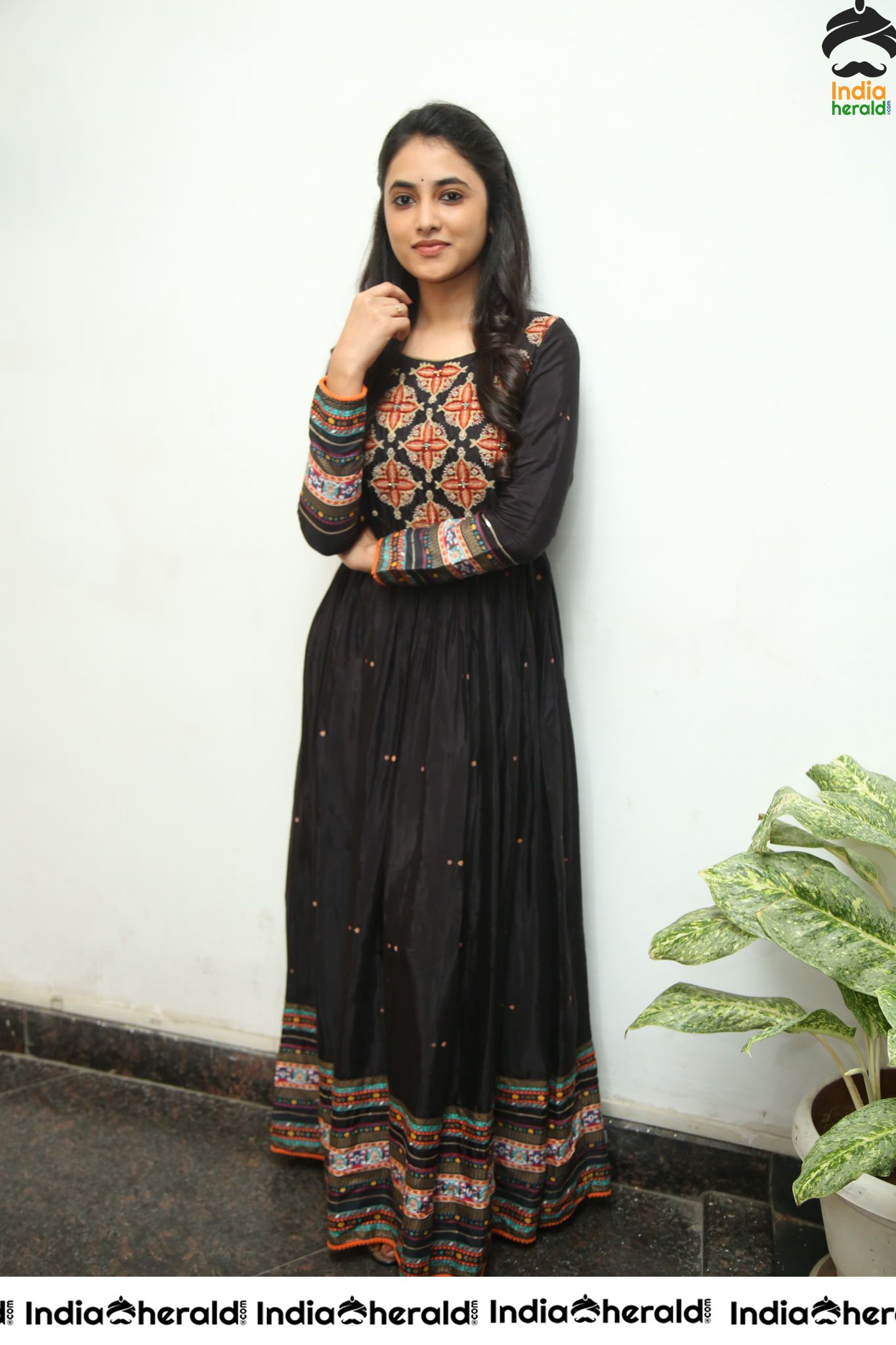 Priyanka Arul Mohan Looking So Pretty in Black Set 1