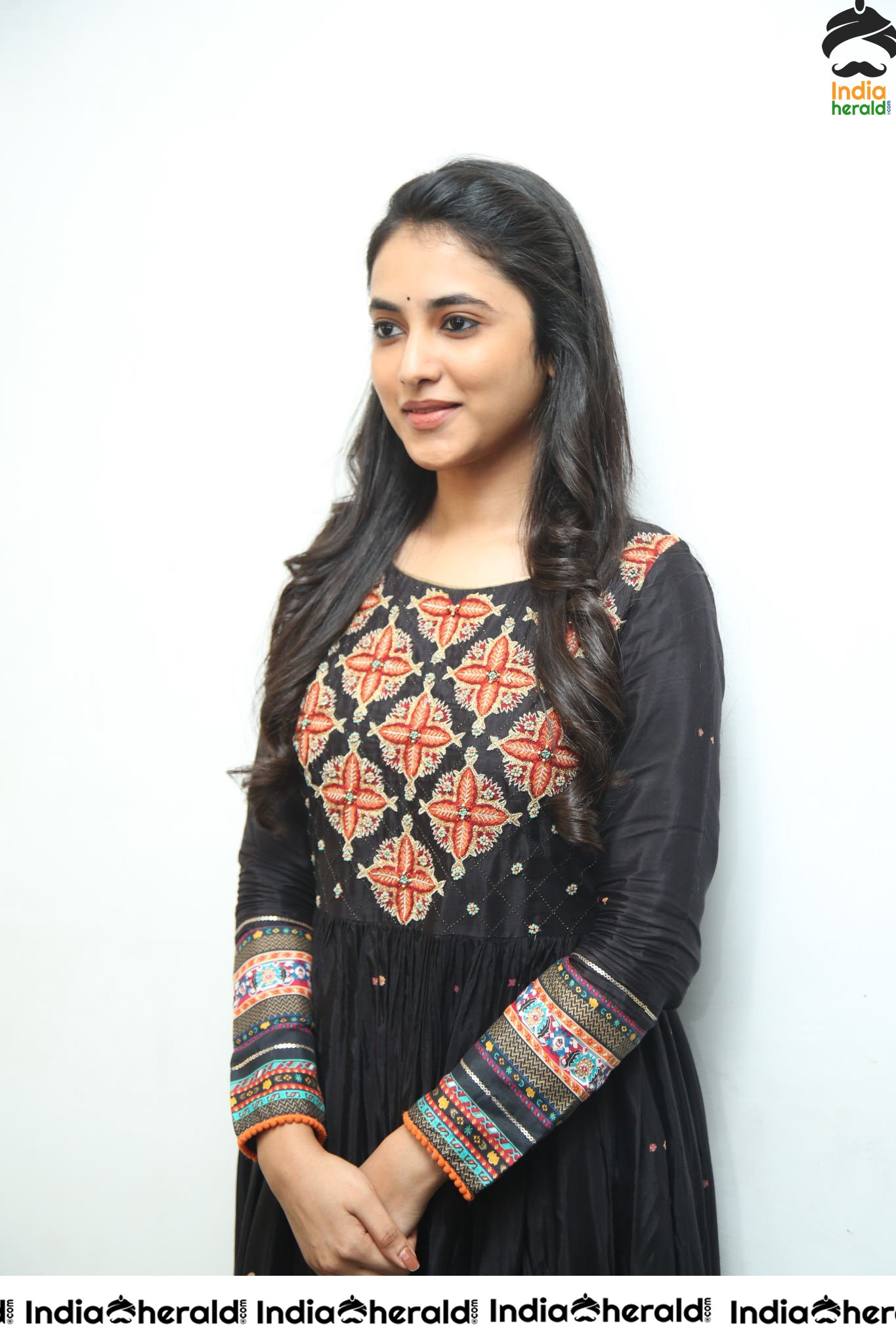 Priyanka Arul Mohan Looking So Pretty in Black Set 1