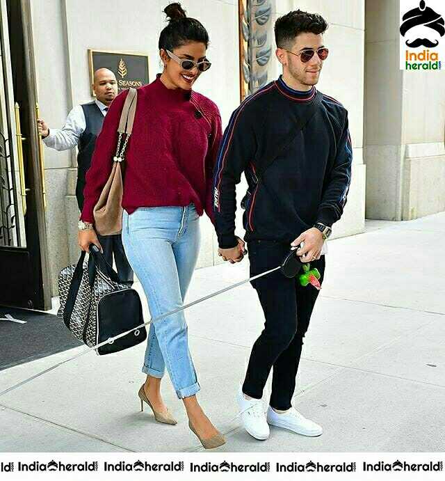 Priyanka Chopra And Nick Jonas Looking Cute In New York City