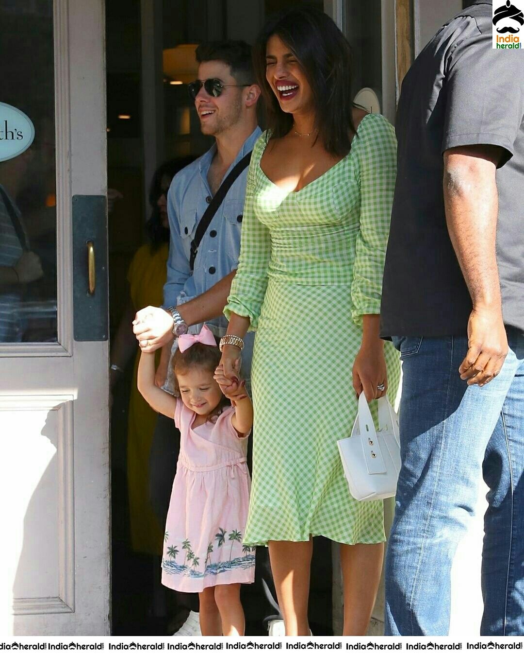 Priyanka Chopra And Nick Jonas Looking Great Together In NYC Set 4