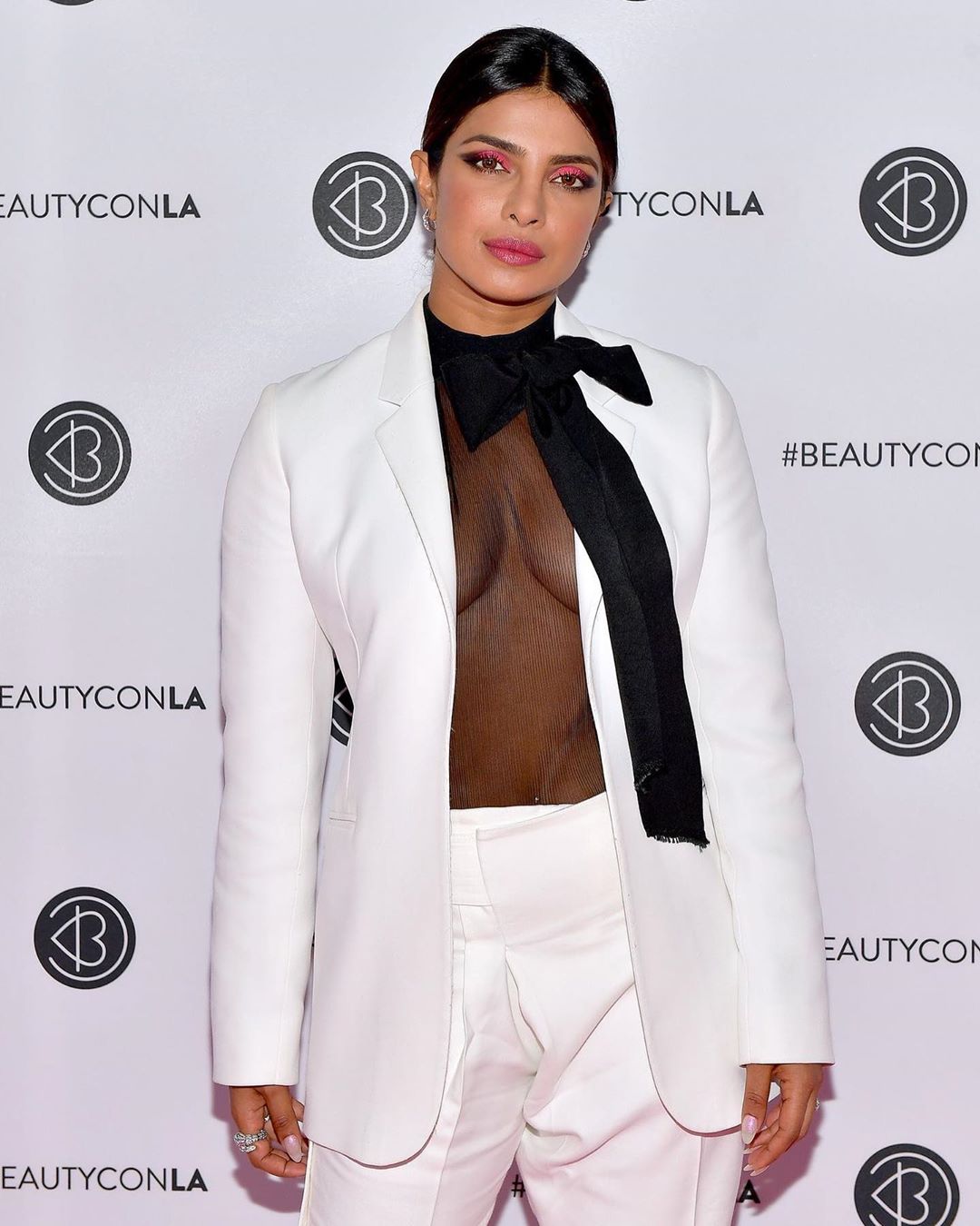 Priyanka Chopra Hot And Sensuous At Beauty Conla Show