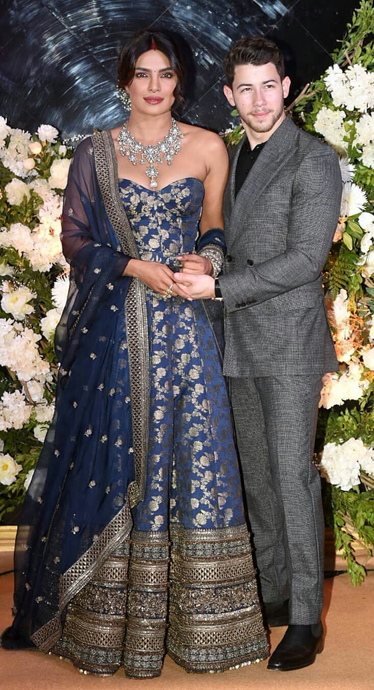 Priyanka Chopra Hot With Husband Nick At A Wedding Event