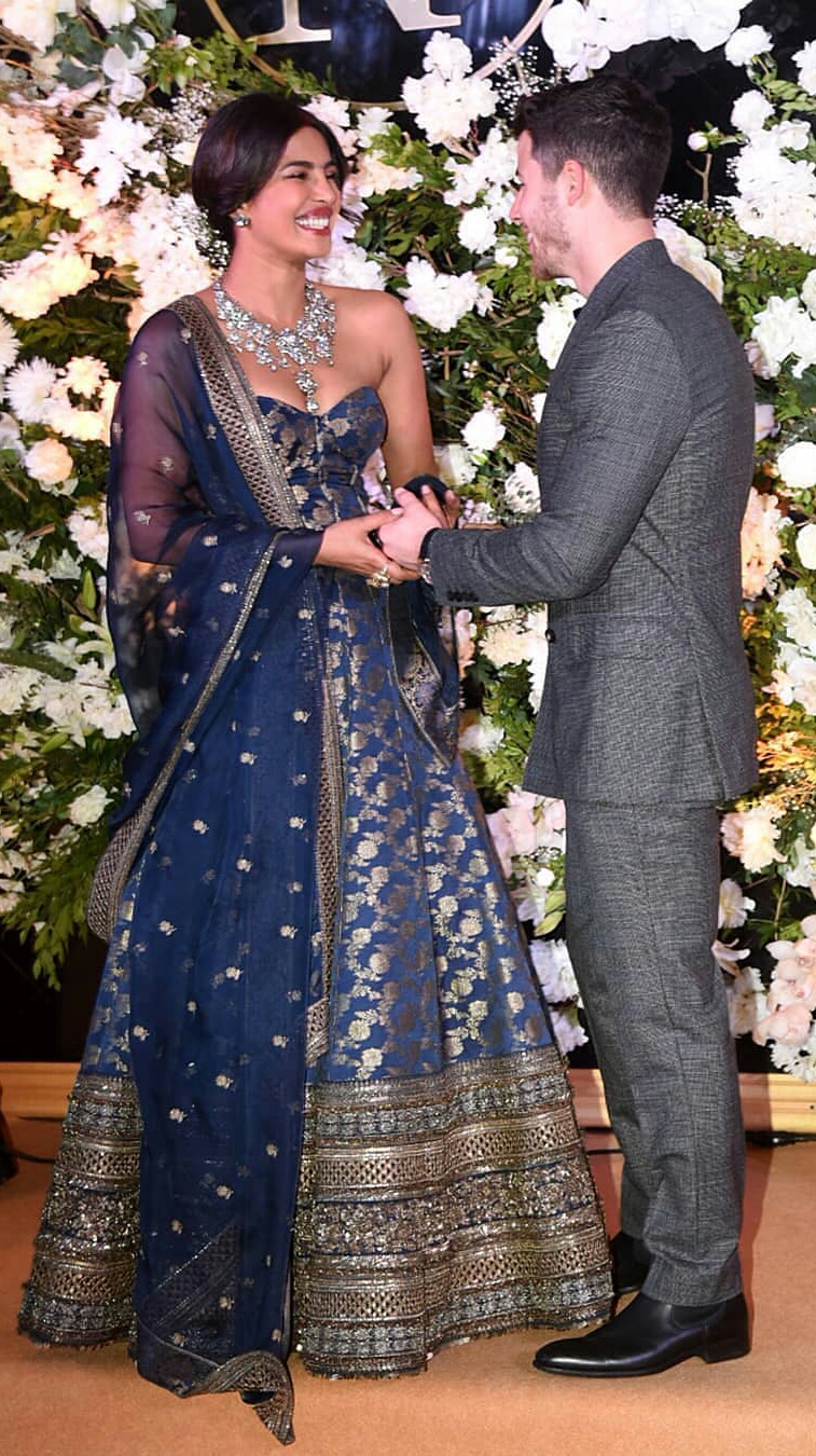 Priyanka Chopra Hot With Husband Nick At A Wedding Event