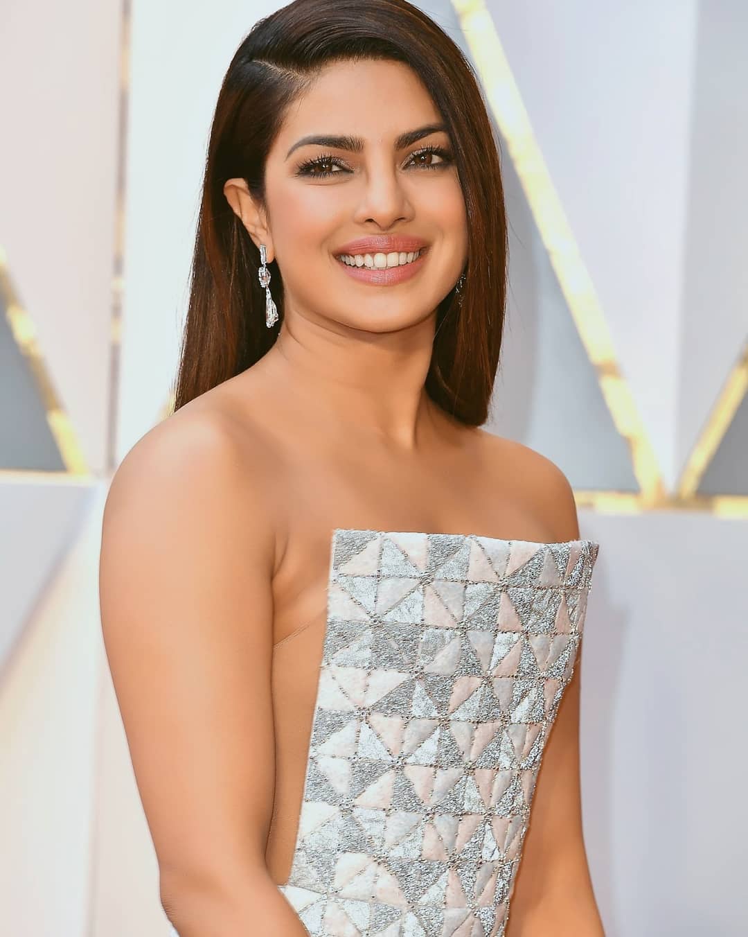 Priyanka Chopra In A Sexy Dress At An Award Function