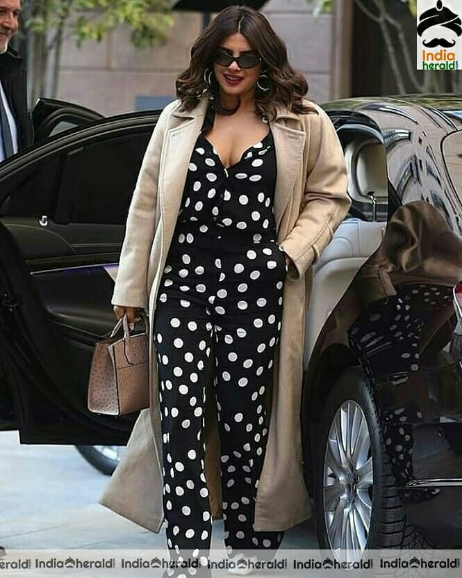 Priyanka Chopra latest Hot Black Dress Photos