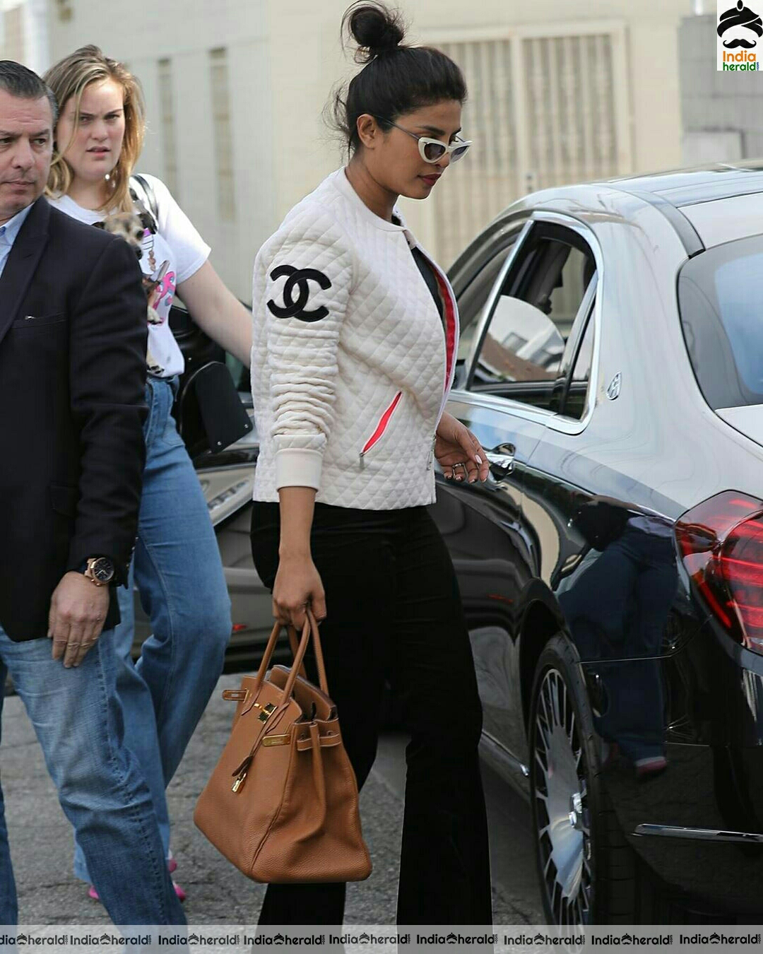 Priyanka chopra Looking Gracious in Winter Cloth While Spotted Outside New York City set 1