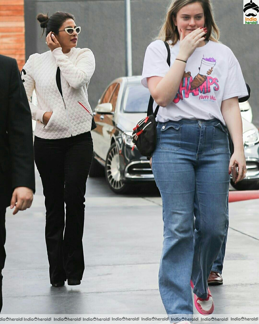 Priyanka chopra Looking Gracious in Winter Cloth While Spotted Outside New York City set 1