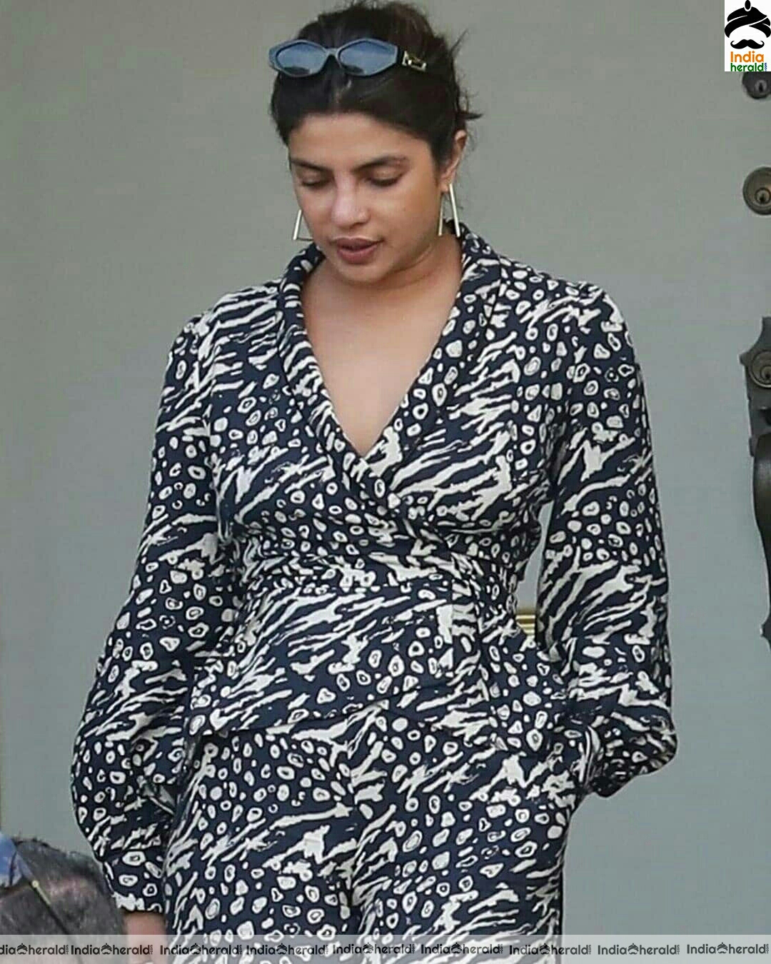 Priyanka Chopra spotted outside studios without makeup