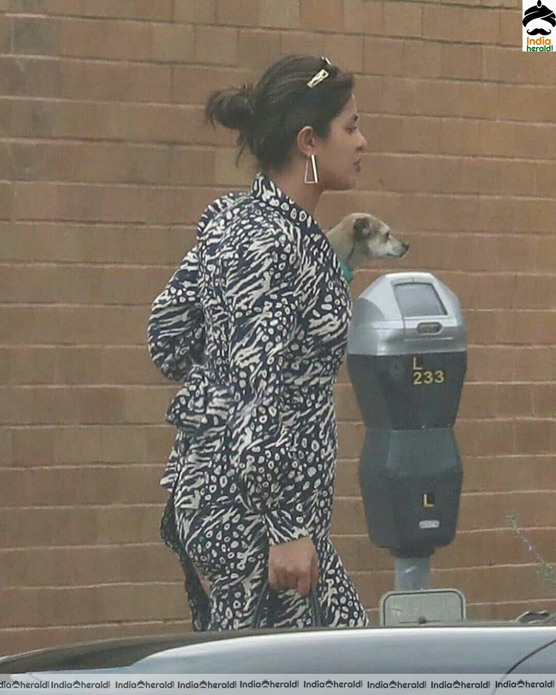 Priyanka Chopra spotted outside studios without makeup