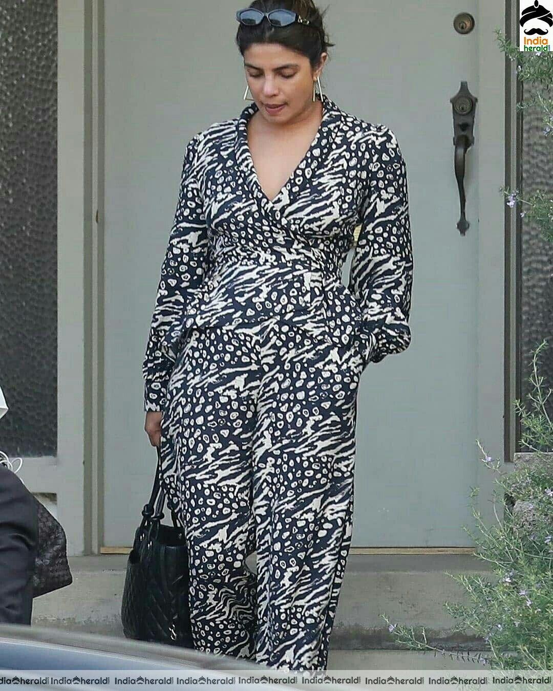 Priyanka Chopra spotted outside studios without makeup