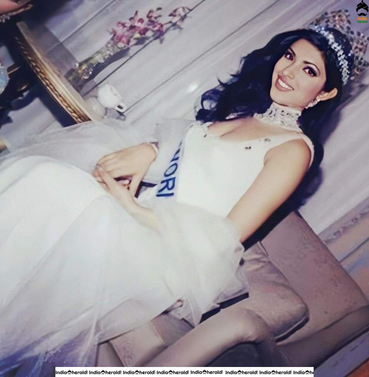 Priyanka Chopra Unseen Photos Collection Set 2