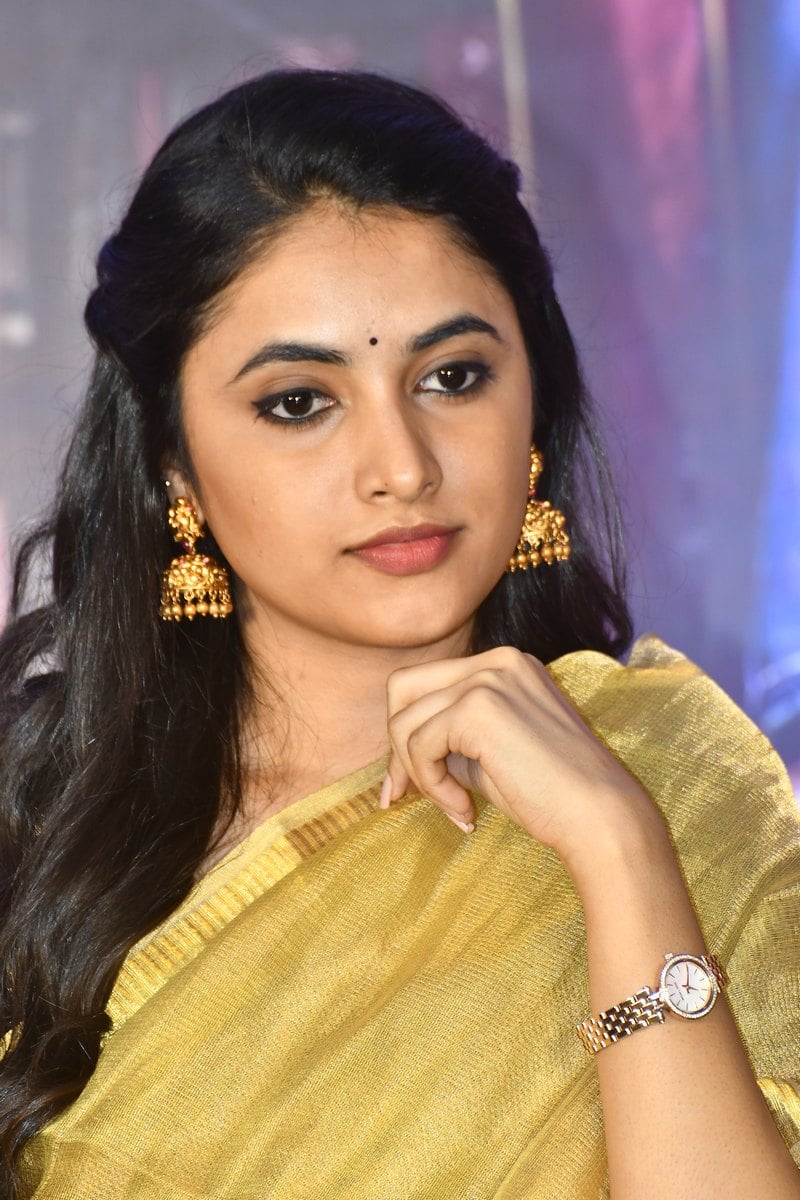 Priyanka Mohan gorgeous saree Photos