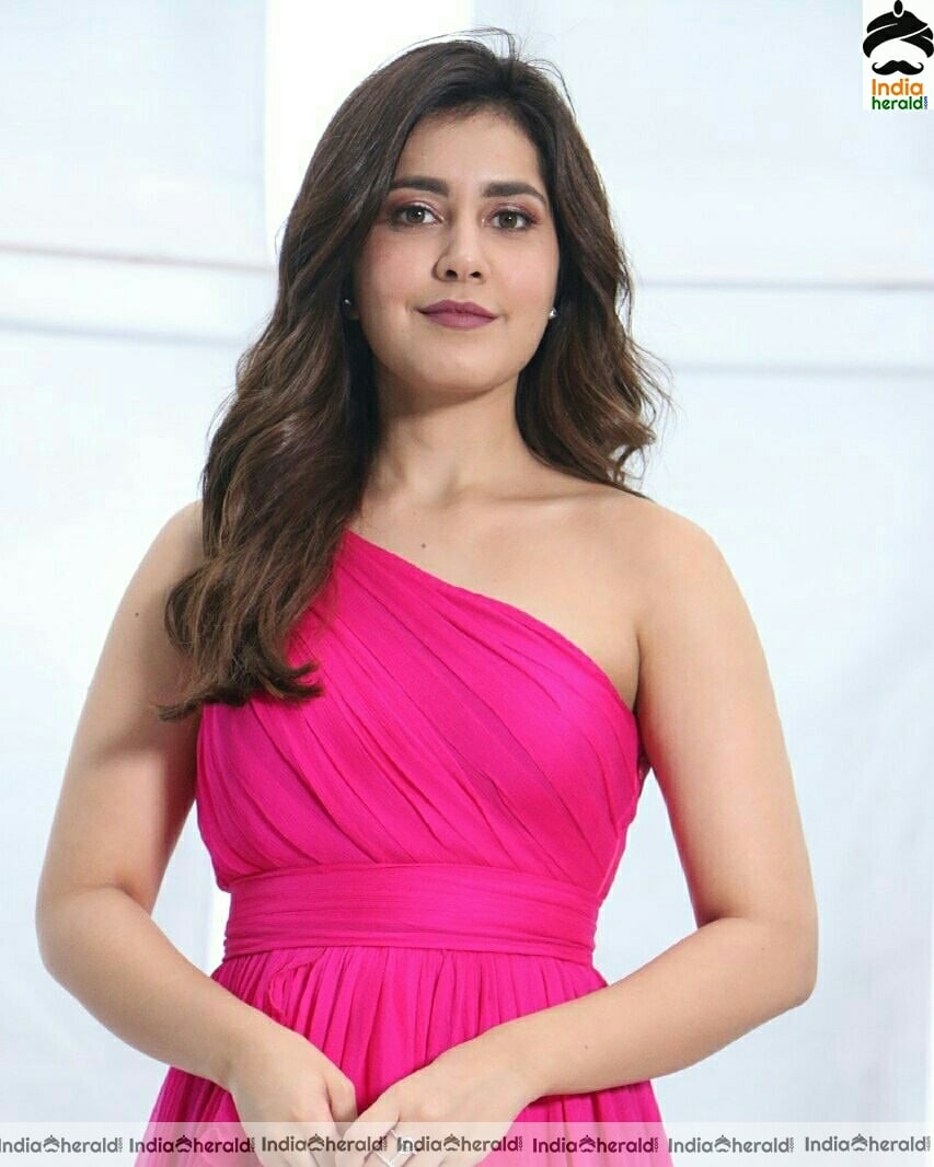 Raashi Khanna Hot Pink Dress Photos