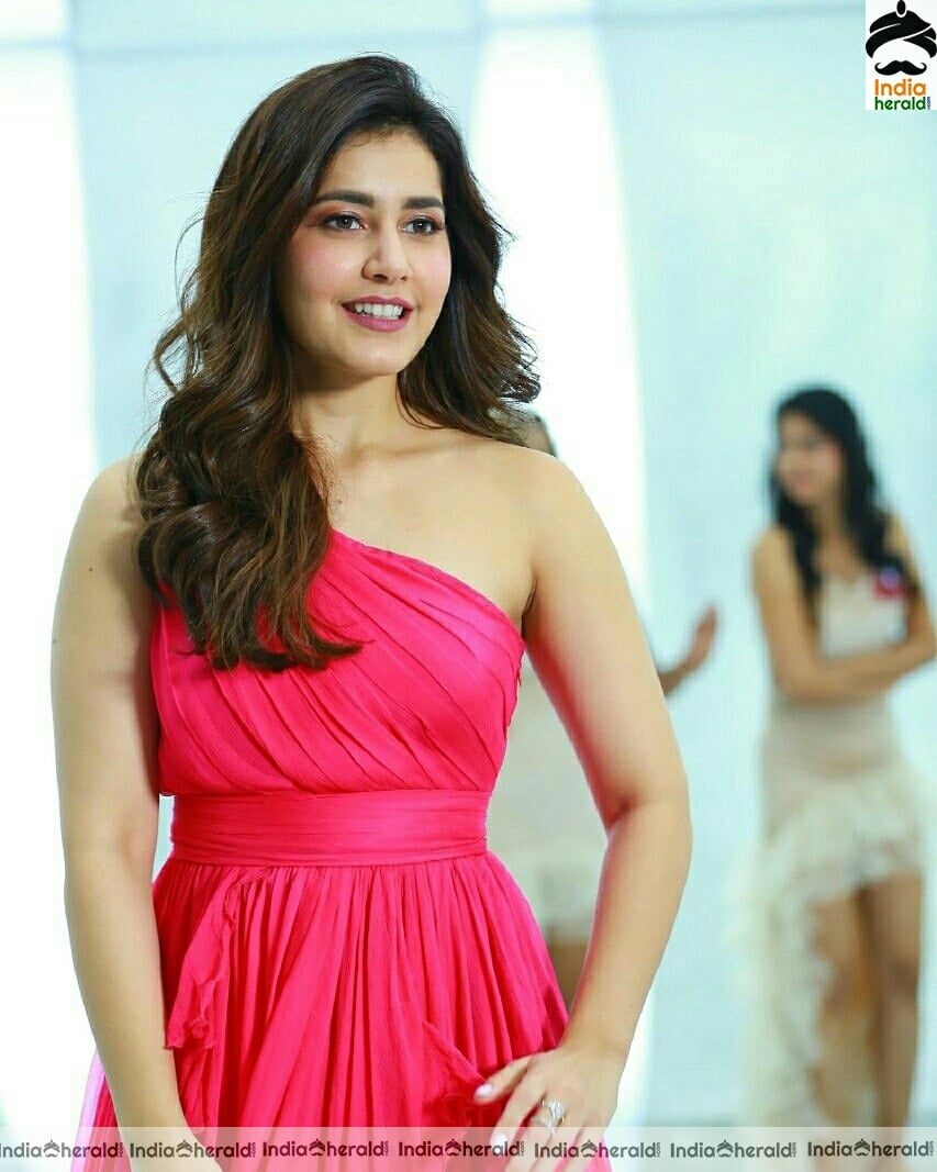 Raashi Khanna Hot Pink Dress Photos
