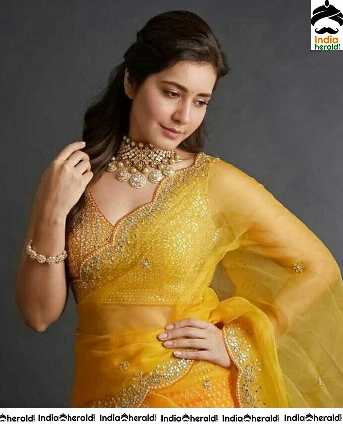 Raashi Khanna Hot Transparent Saree Stills