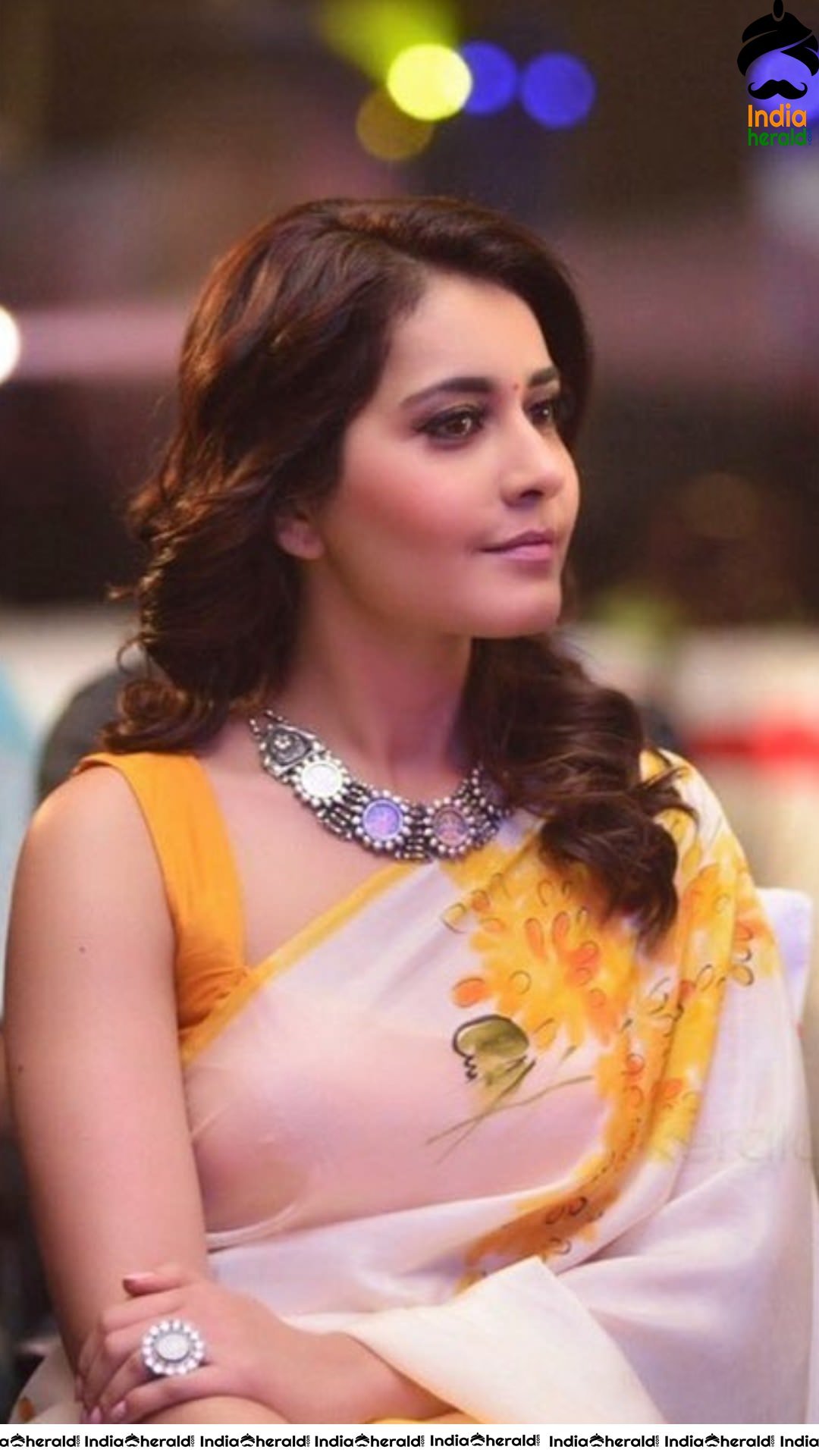 Raashi Khanna Latest Hot Photos Collection Set 3