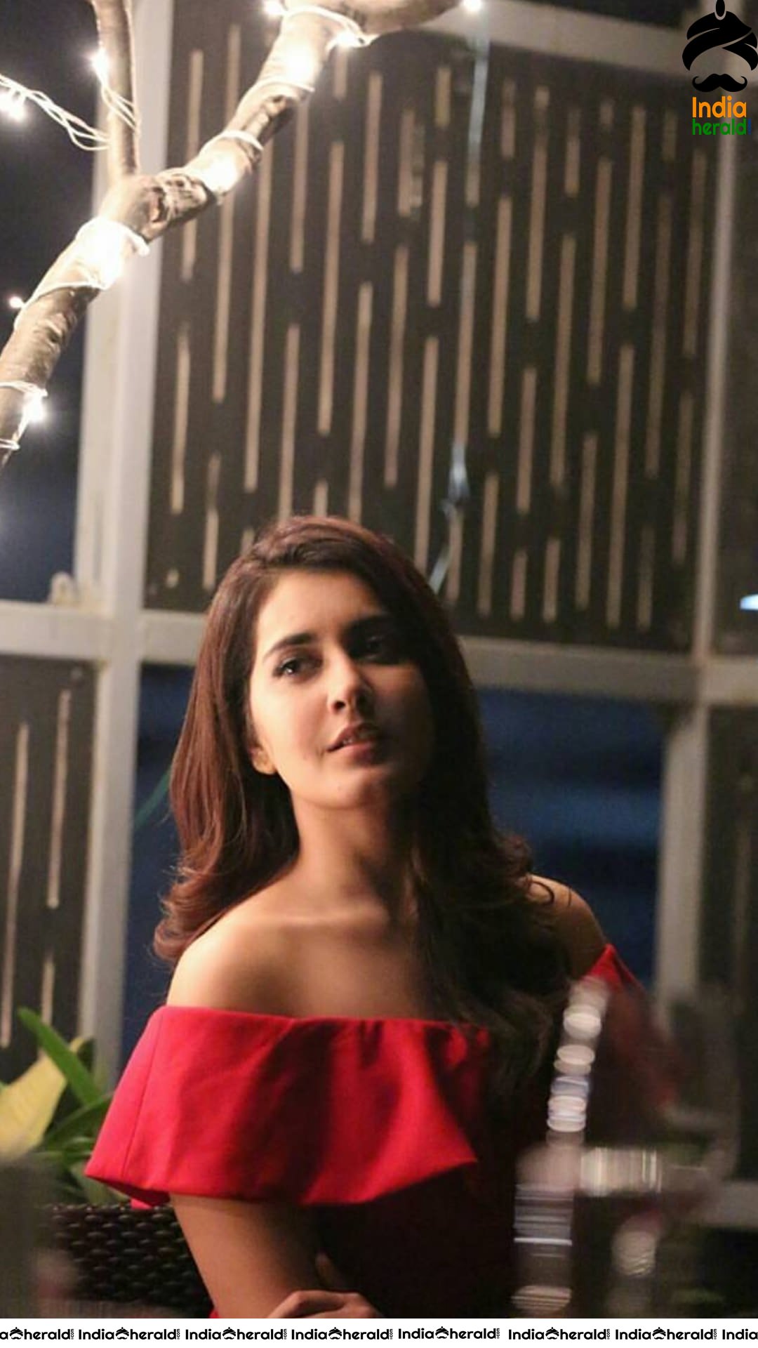 Raashi Khanna Latest Hot Photos Collection Set 3