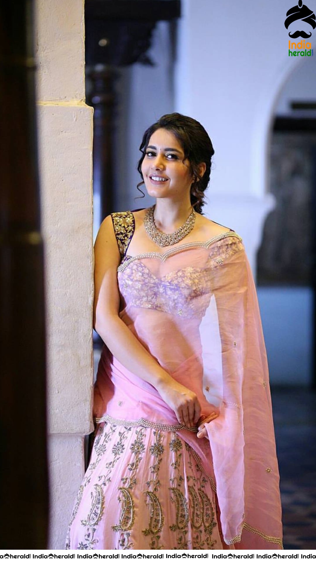 Raashi Khanna Latest Hot Photos Collection Set 3