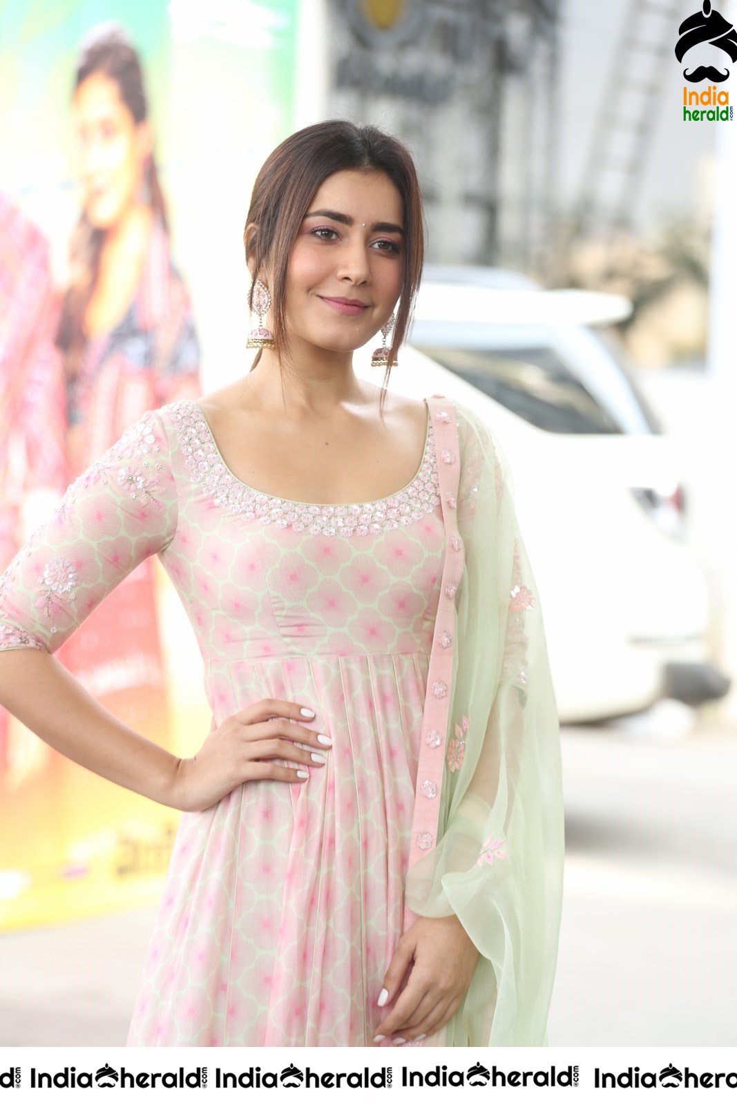 Raashi Khanna Looking Angelic in White Set 1